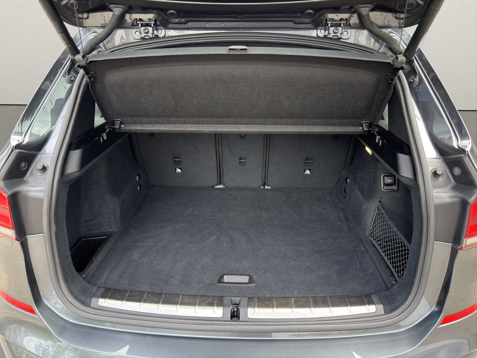 BMW X1 xDrive 25d M Sport Steptronic-image-9