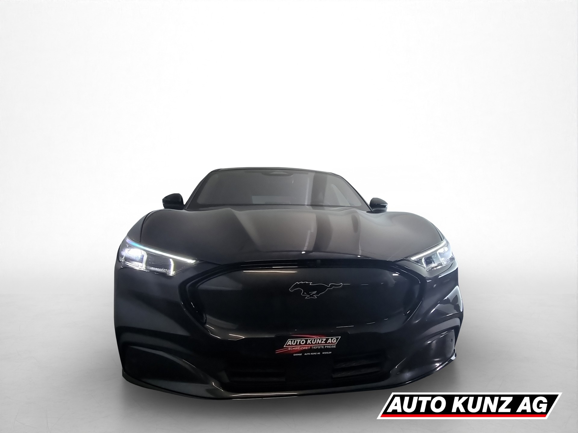 FORD Mustang MACH-E AWD 99 kWh-showroom-element-1