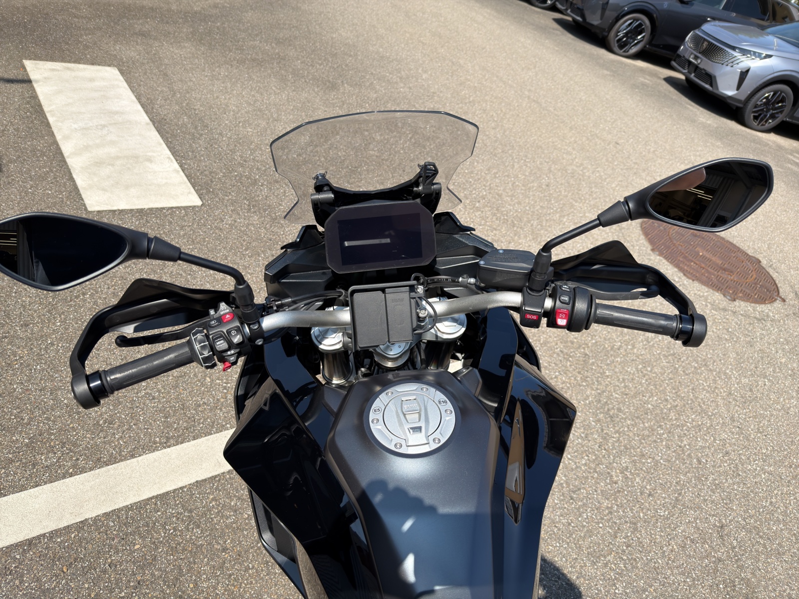 BMW F 900 XR ABS-image-3
