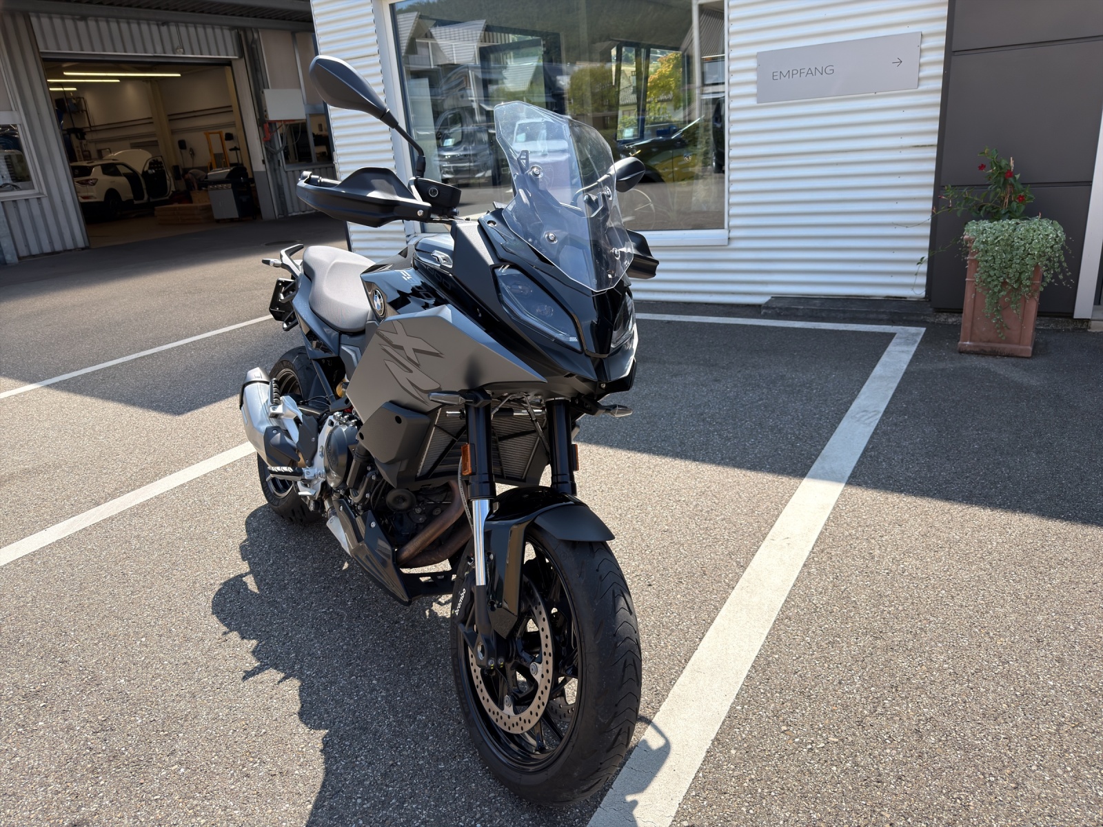 BMW F 900 XR ABS-image-1