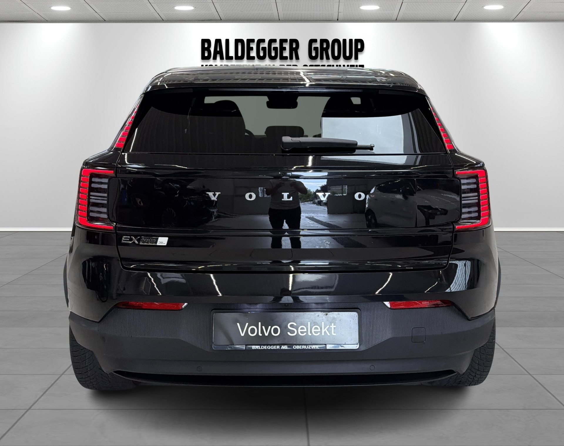 VOLVO EX 30 E60 Twin Ultra Performanc-image-7