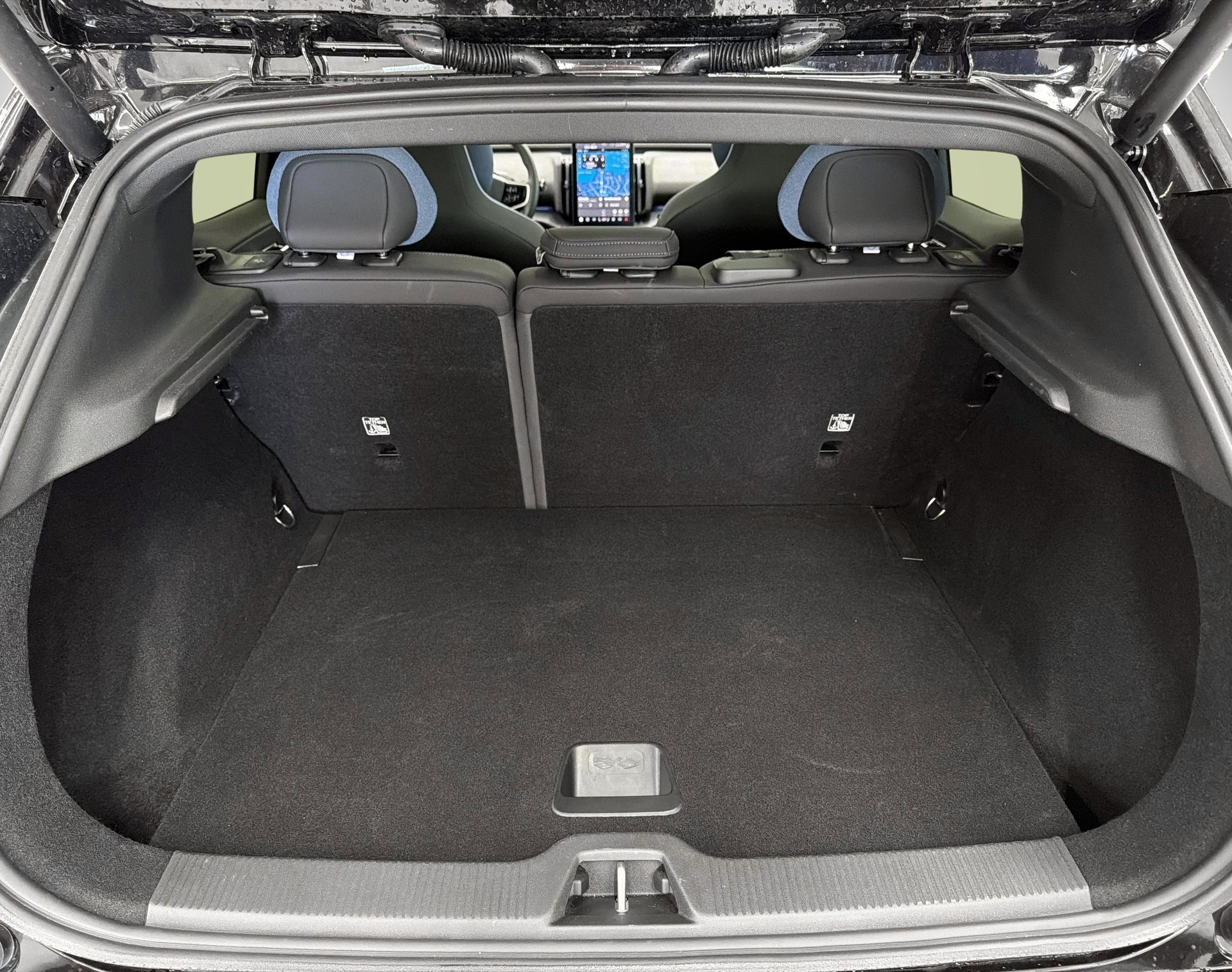 VOLVO EX 30 E60 Twin Ultra Performanc-image-11