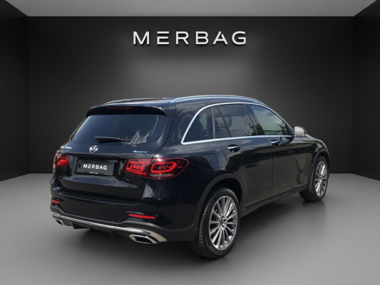 MERCEDES-BENZ GLC 400 d AMG Line 4Matic-image-3