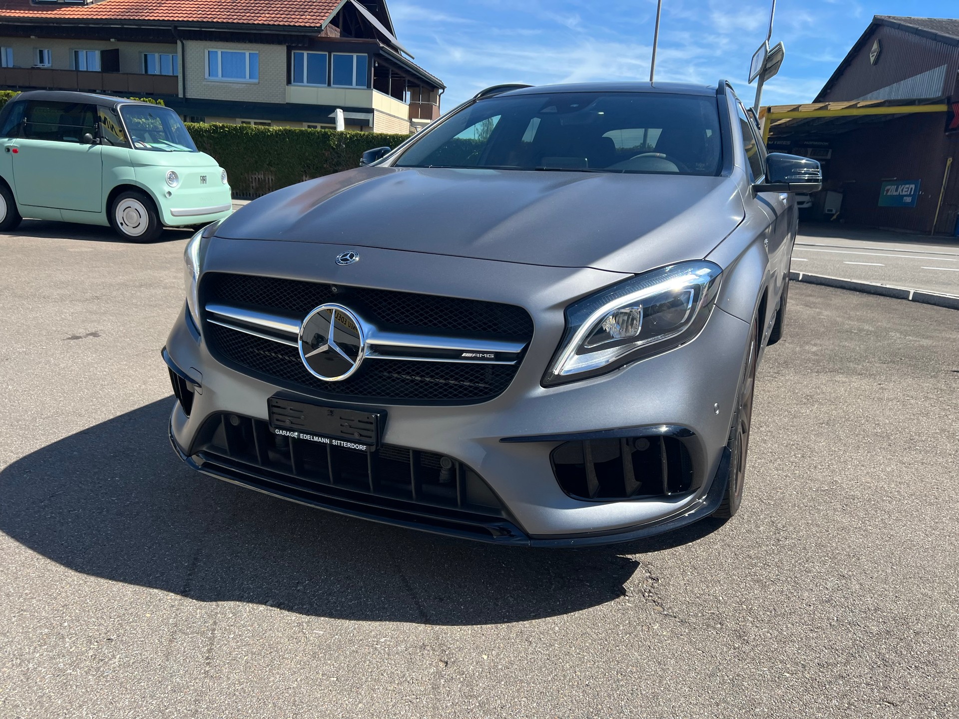 MERCEDES-BENZ GLA 45 AMG 4Matic 7G-DCT-showroom-element-2
