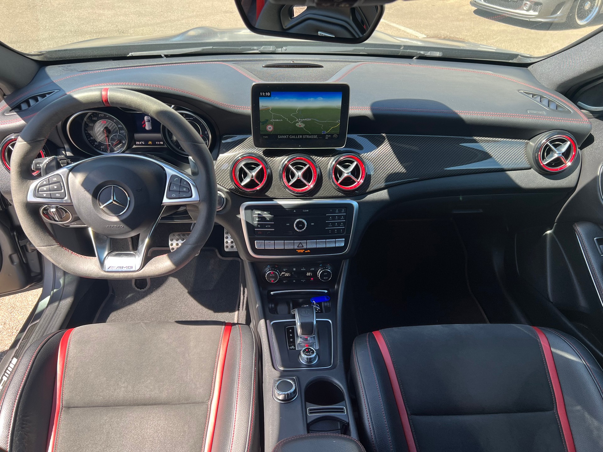 MERCEDES-BENZ GLA 45 AMG 4Matic 7G-DCT-image-21