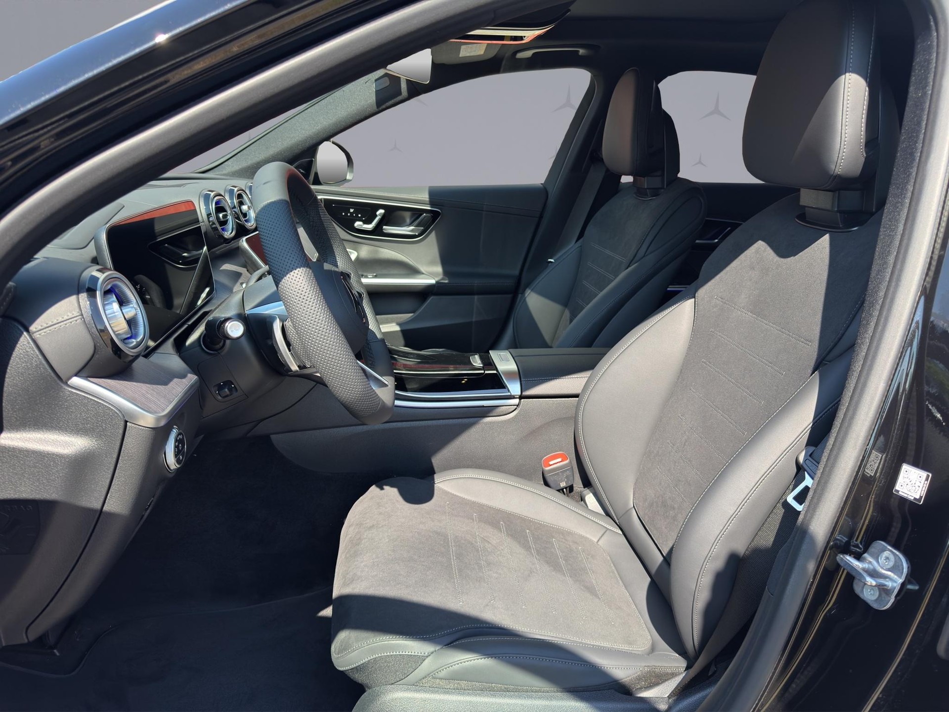 MERCEDES-BENZ C 220 d Swiss Star AMG Line 4matic-image-9