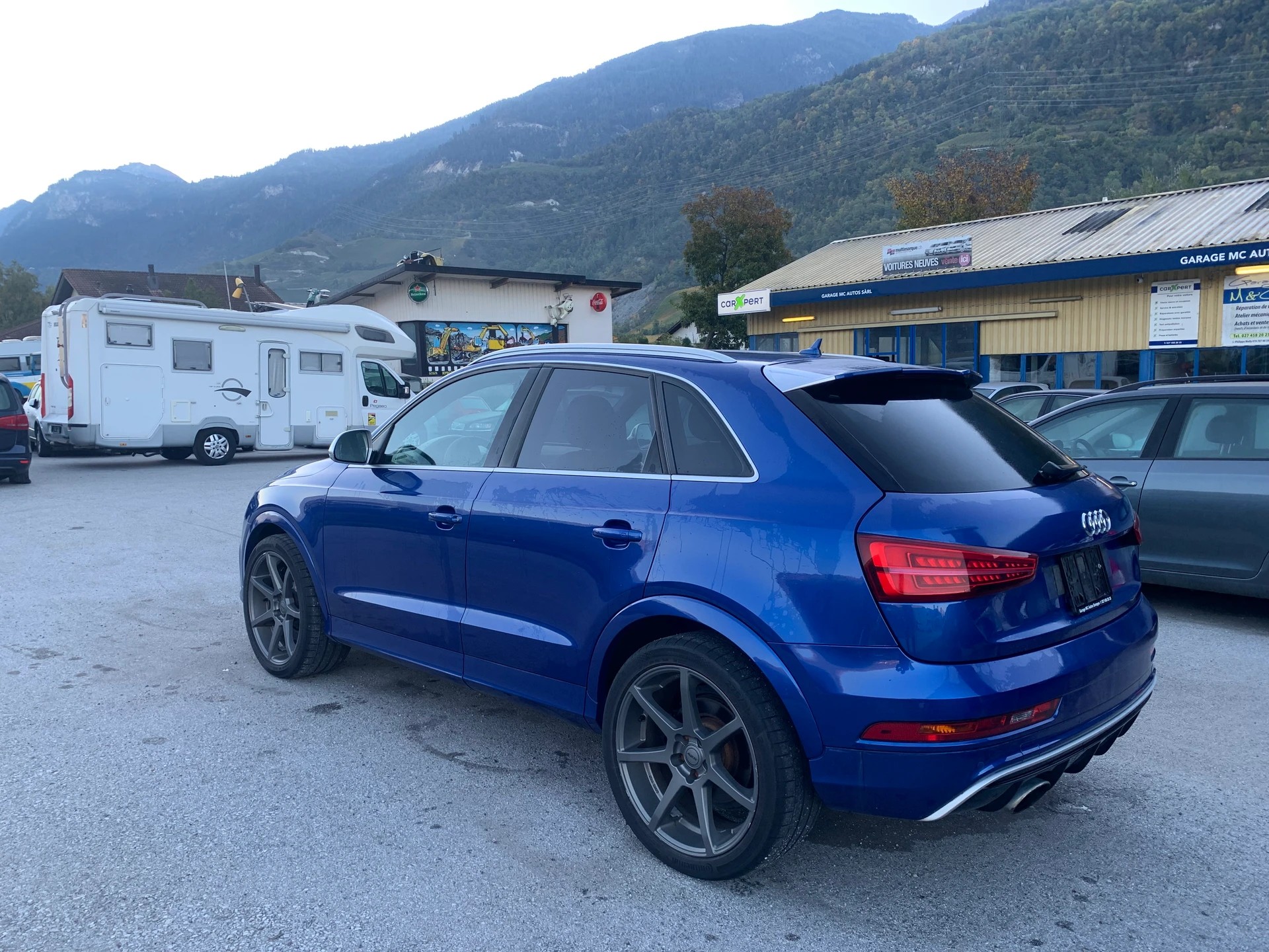 AUDI RS Q3 2.5 TFSI quattro S-tronic-showroom-element-3
