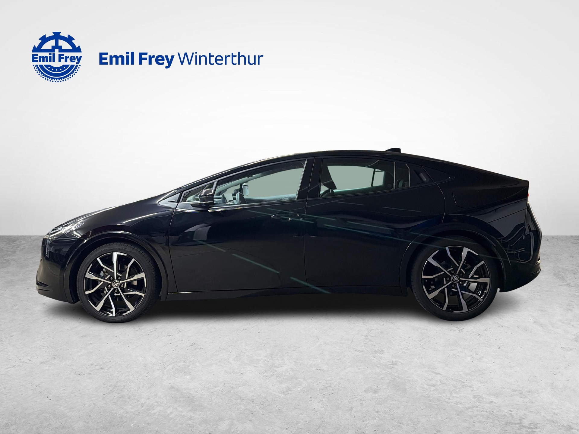 TOYOTA Prius 2.0 Plug-In-Hybrid Style-showroom-element-1