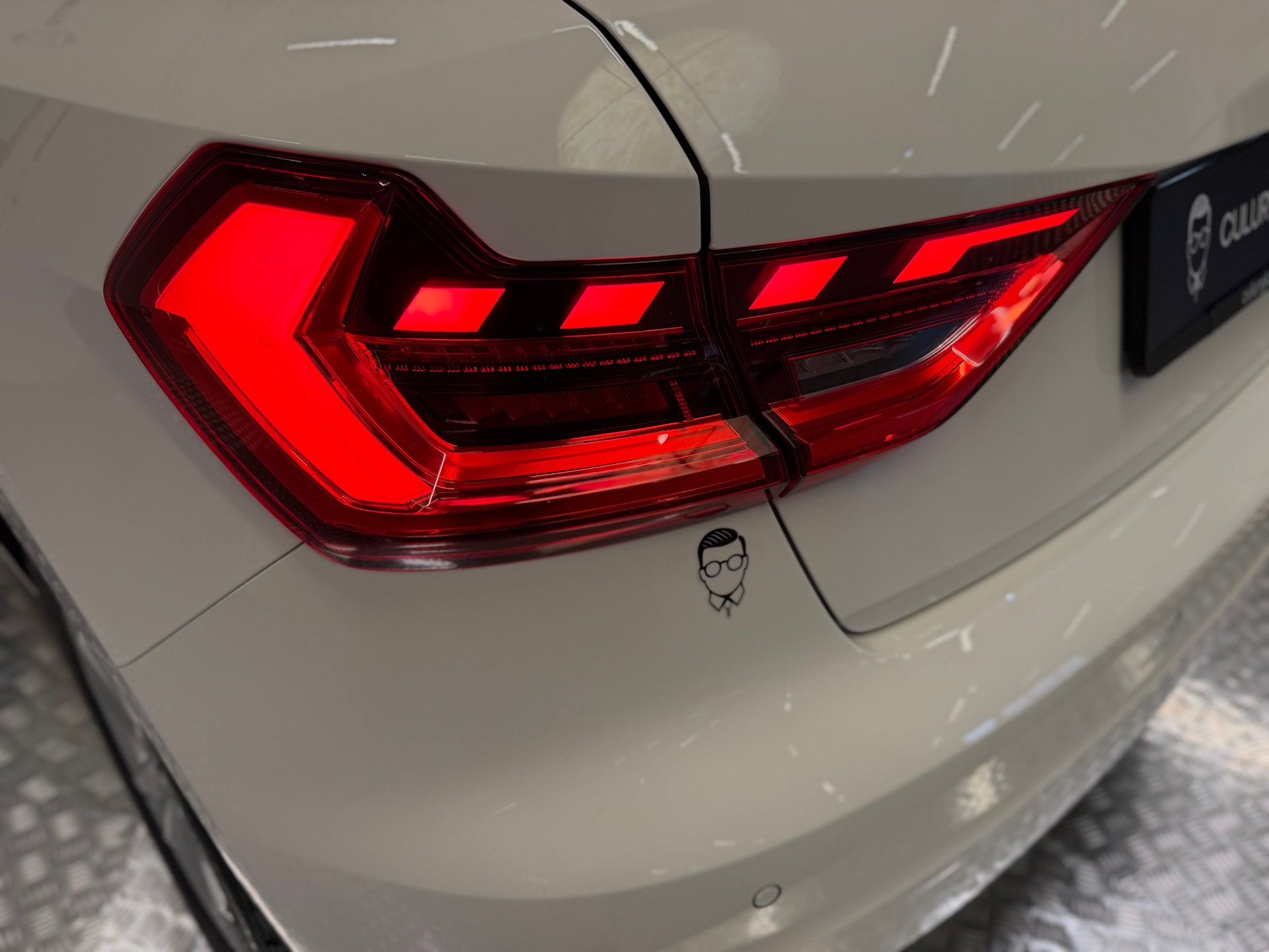 AUDI A1 Sportback 30 TFSI Attraction-image-19