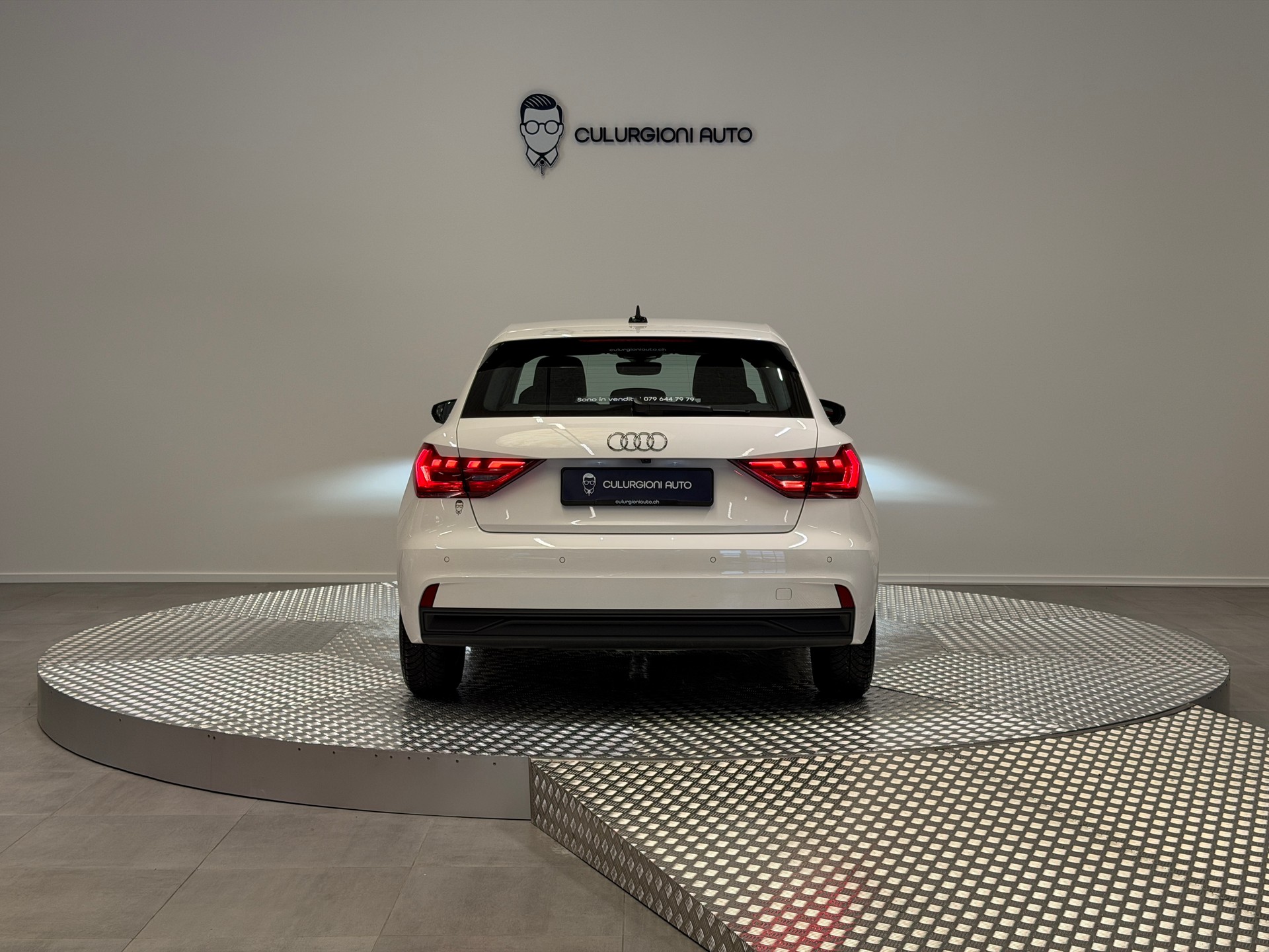 AUDI A1 Sportback 30 TFSI Attraction-image-5