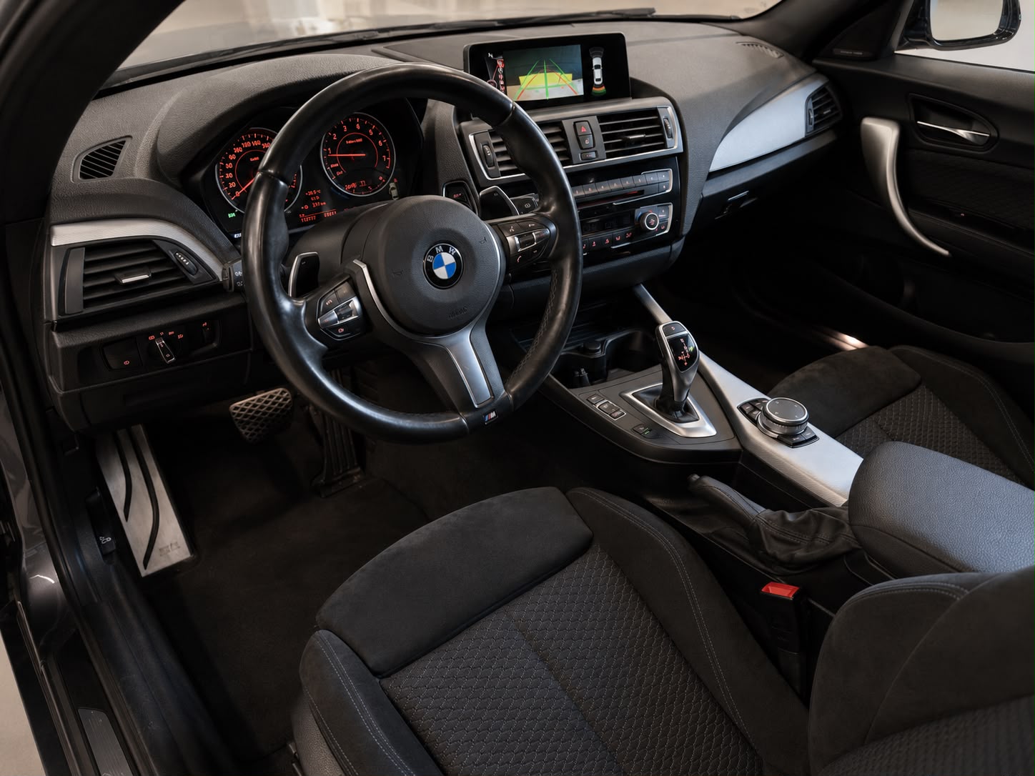 BMW M235i xDrive Steptronic-image-10