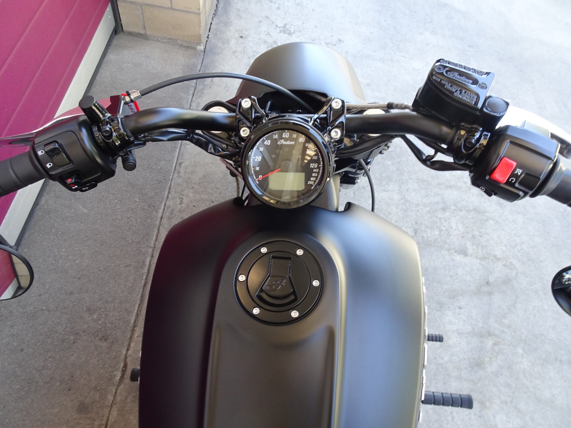 INDIAN Scout Bobber ABS-image-5
