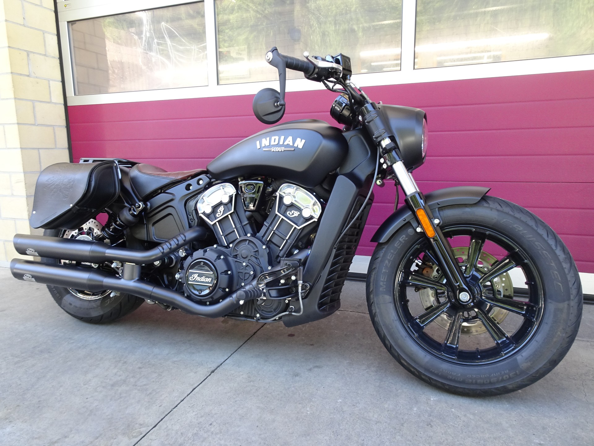 INDIAN Scout Bobber ABS-image-10