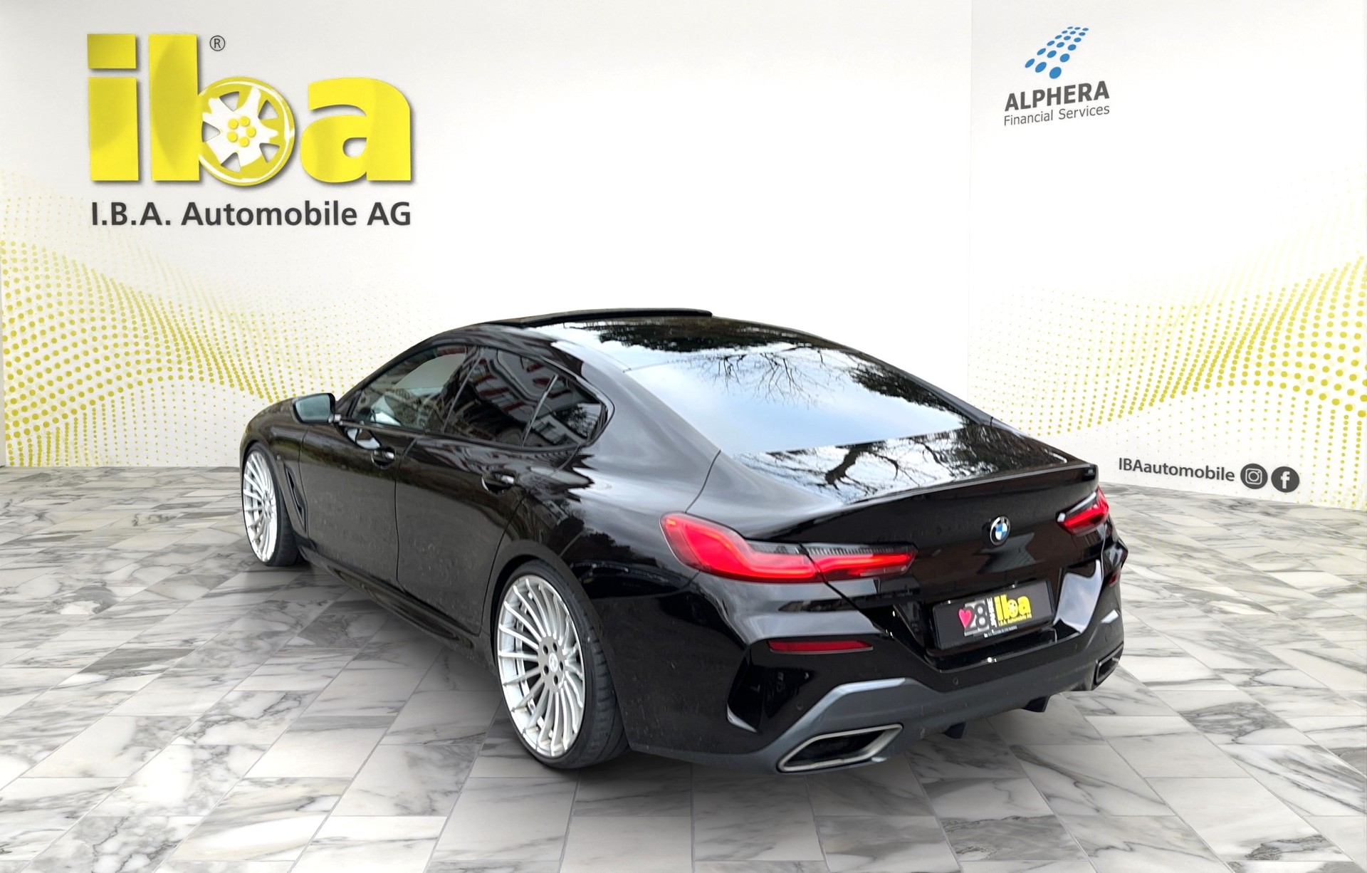 BMW M850i xDrive HAMANN INDIVIDUAL-showroom-element-2