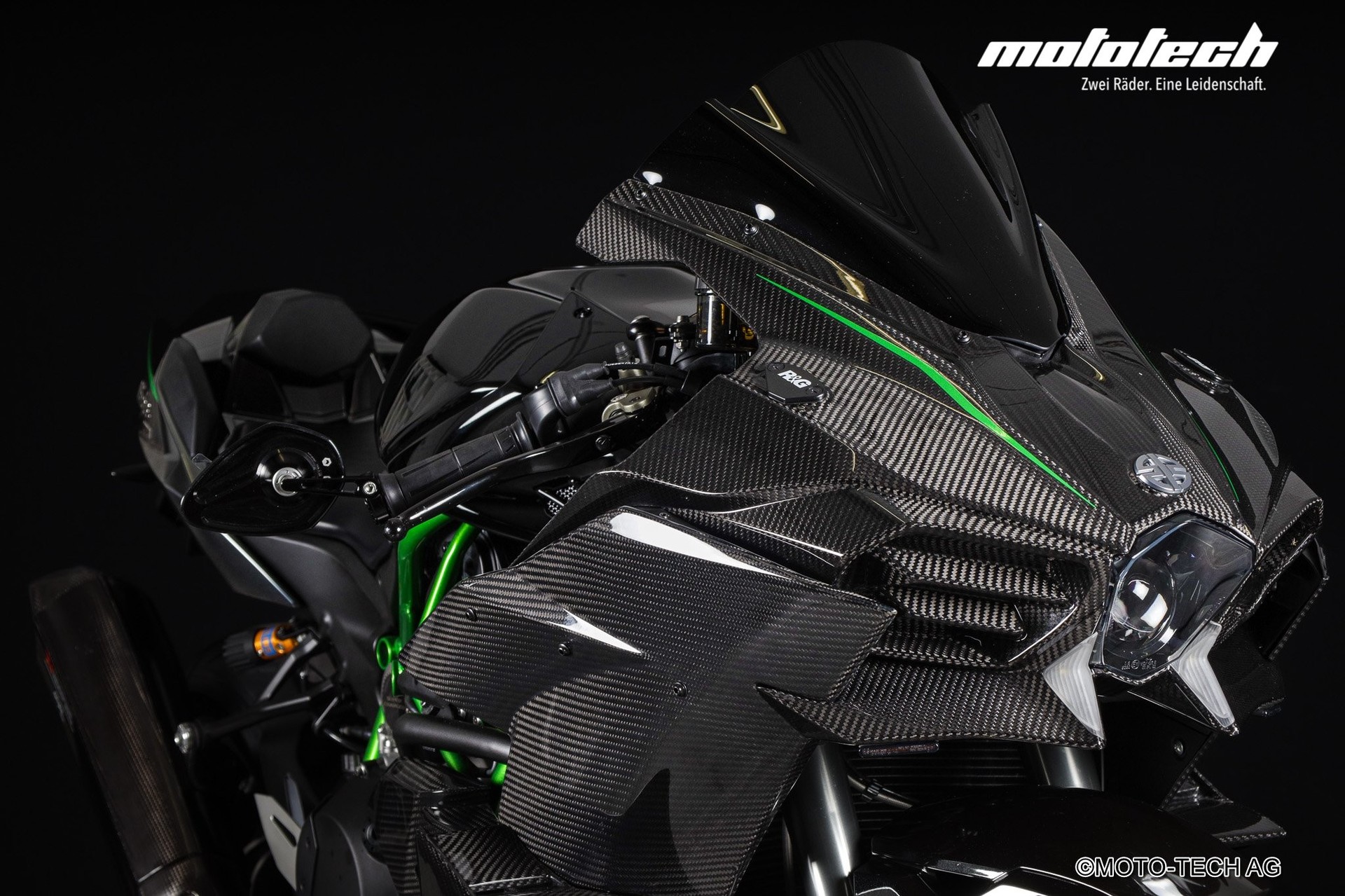 KAWASAKI Ninja H2 Carbon ABS AKRAPOVIC-image-7