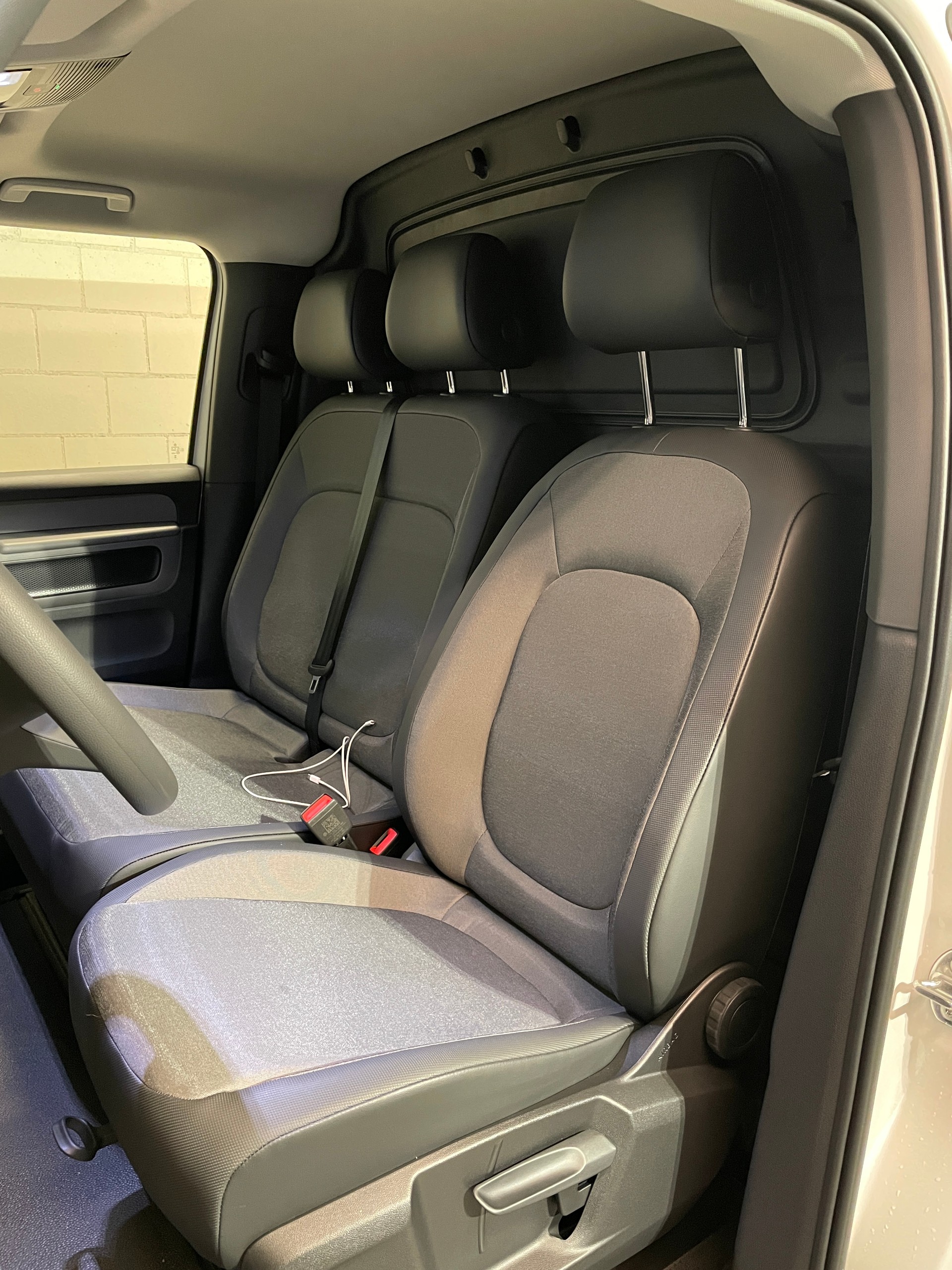 VW ID. Buzz Cargo-image-9