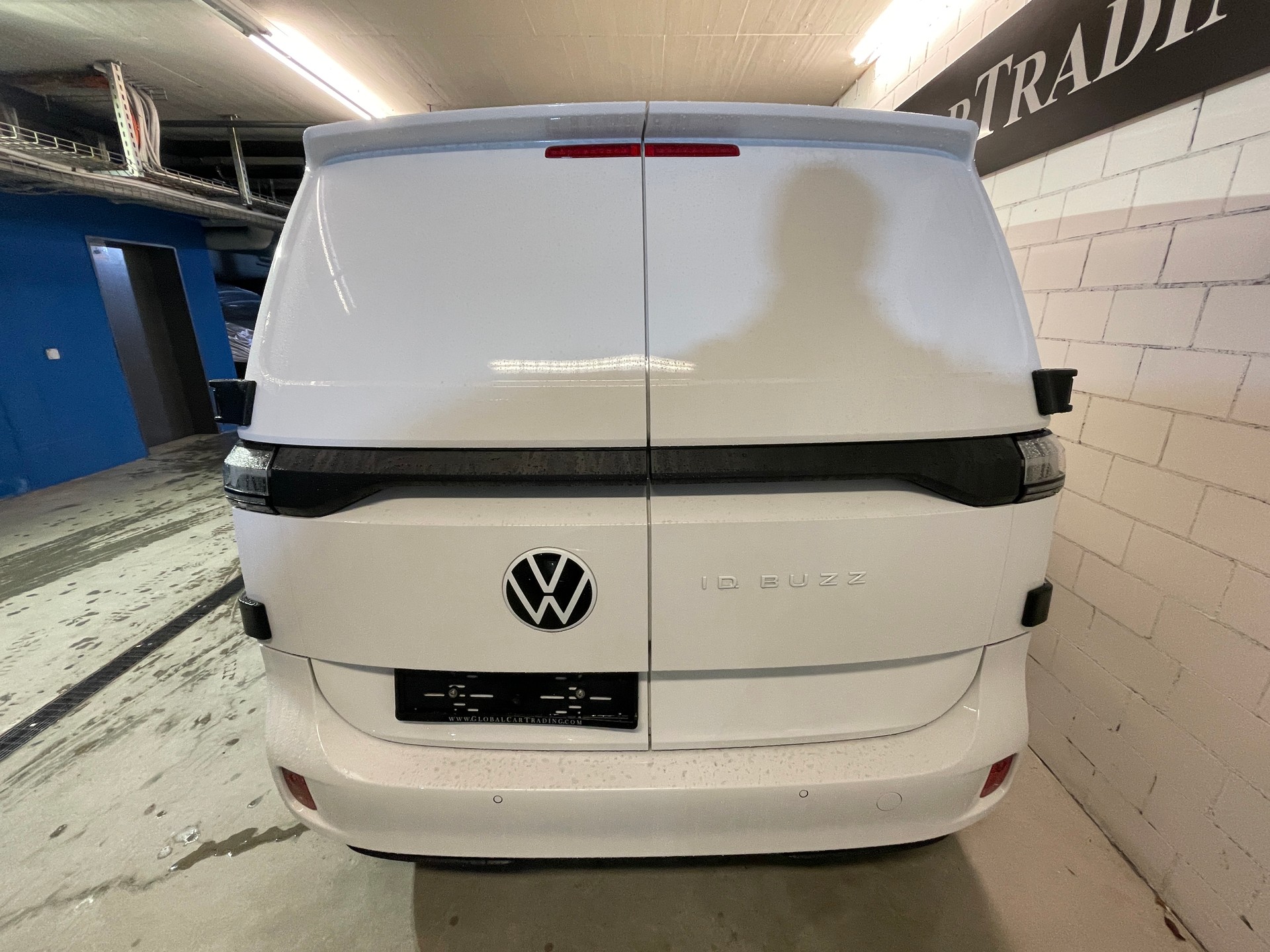 VW ID. Buzz Cargo-image-4