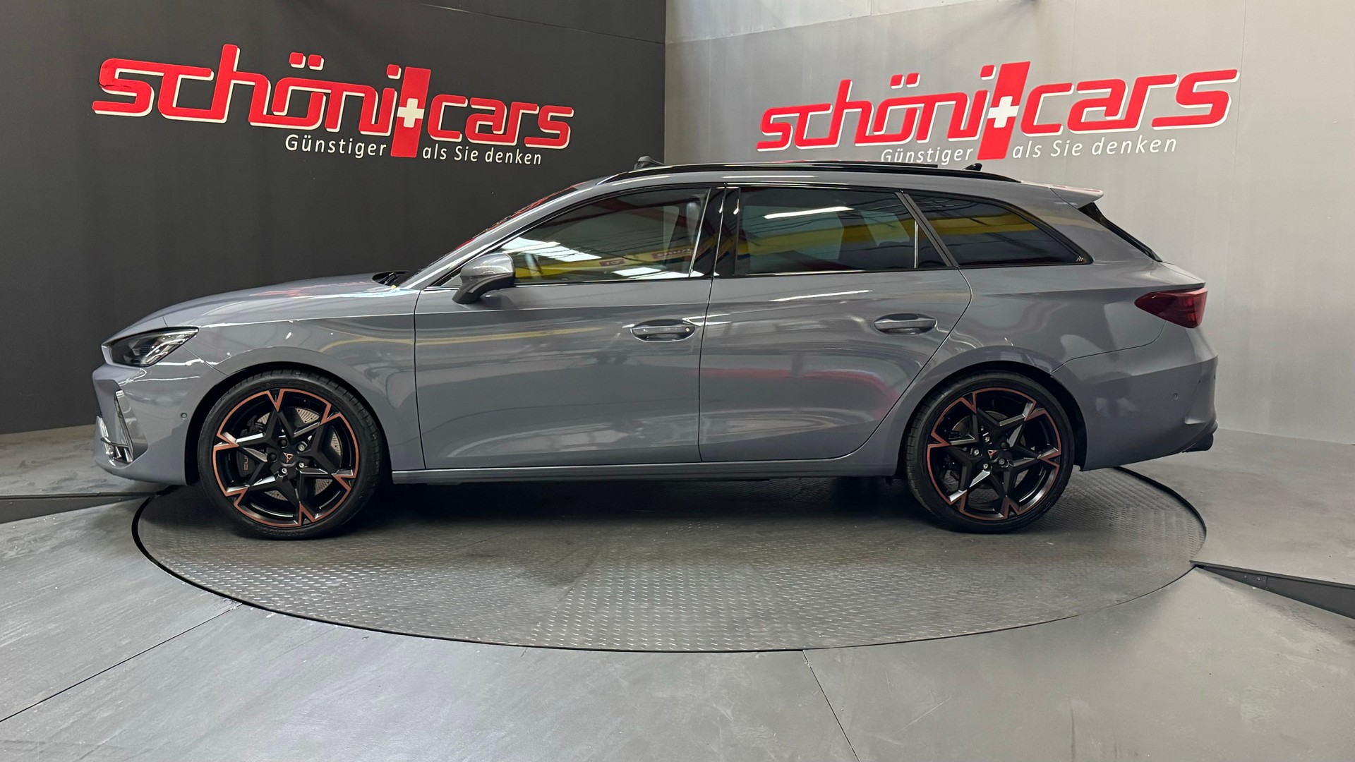 CUPRA LEON ST 2.0 TSI VZ DSG 4Drive-showroom-element-2