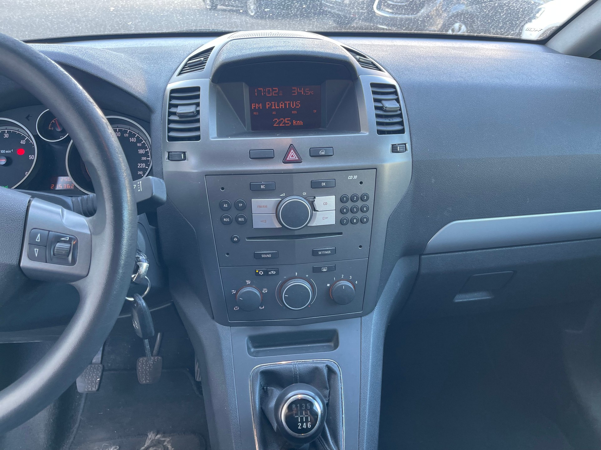 OPEL Zafira 1.9 CDTI Enjoy-image-10