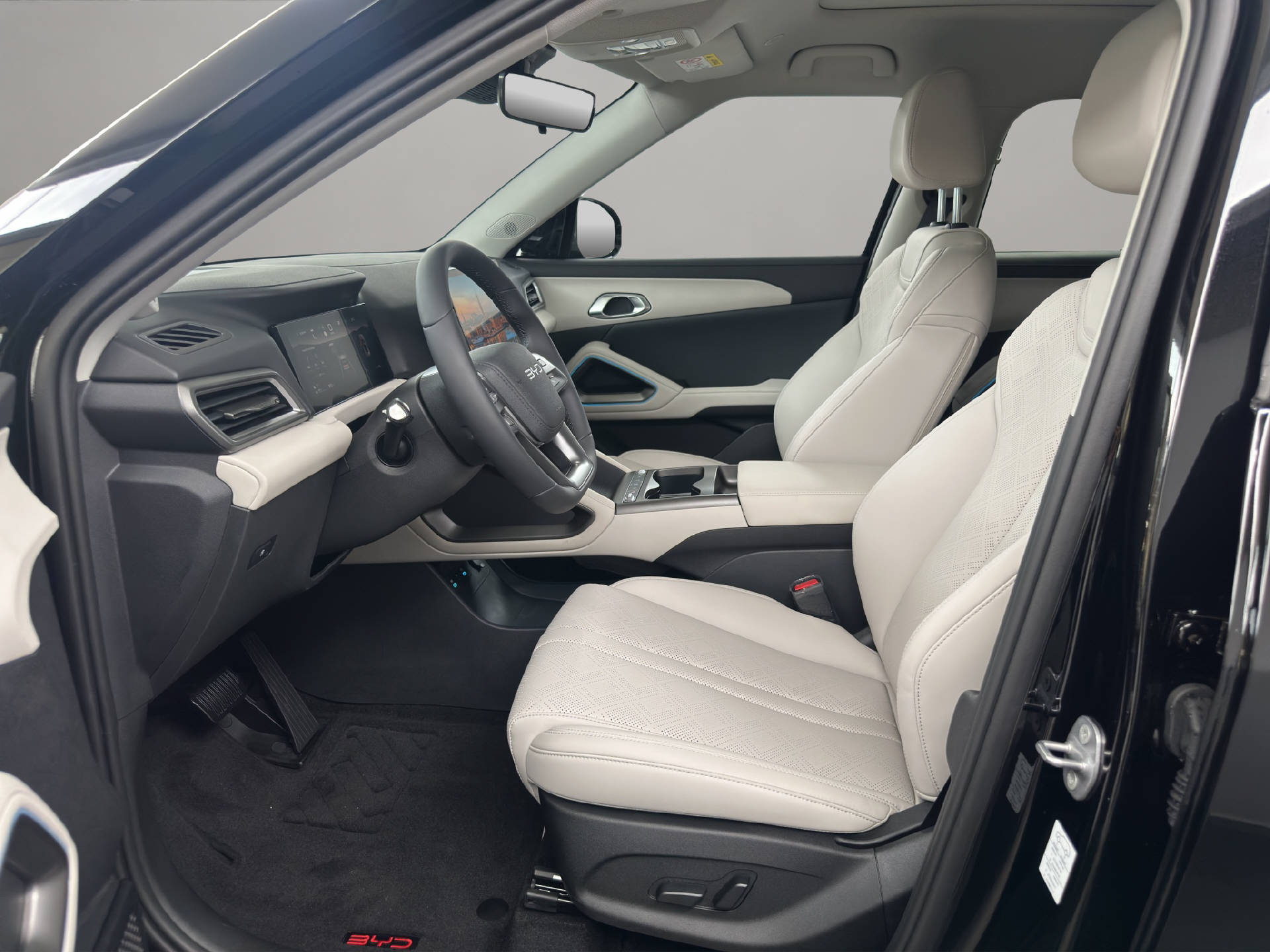 BYD Atto 2 DM-i Boost 212 PS-image-5
