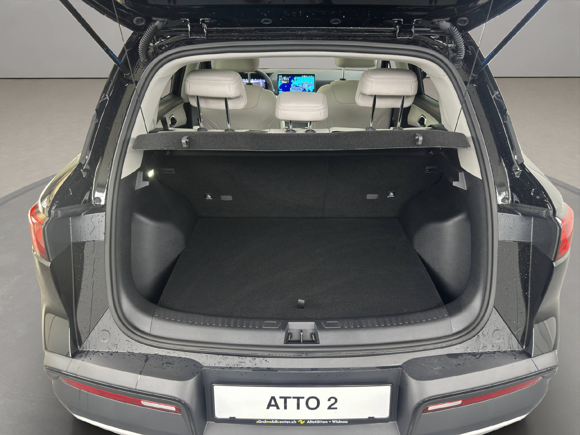 BYD Atto 2 DM-i Boost 212 PS-image-13