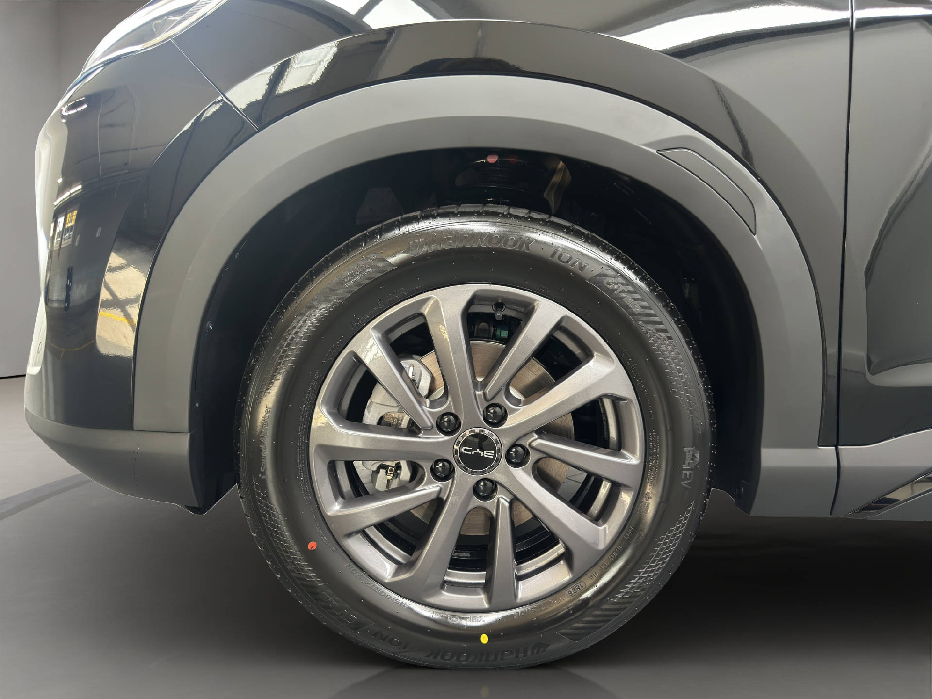 BYD Atto 2 DM-i Boost 212 PS-image-15