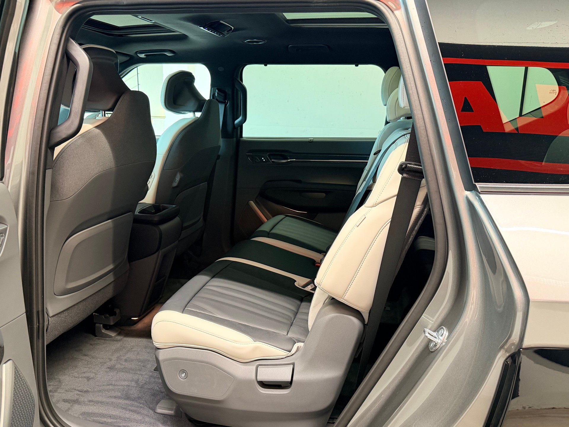KIA EV9 99,8 kWh GT-Line 4x4-image-14