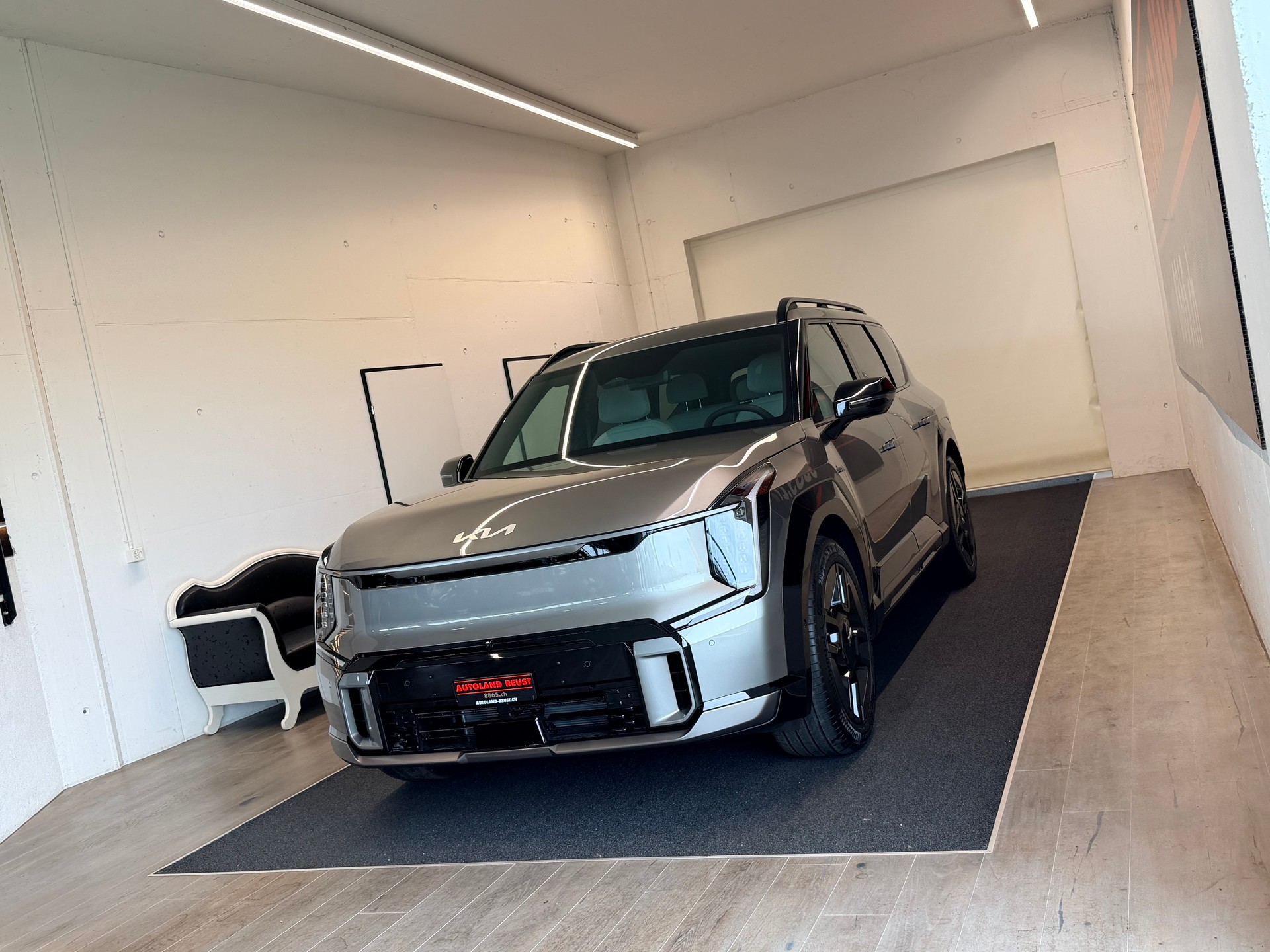 KIA EV9 99,8 kWh GT-Line 4x4-showroom-element-2