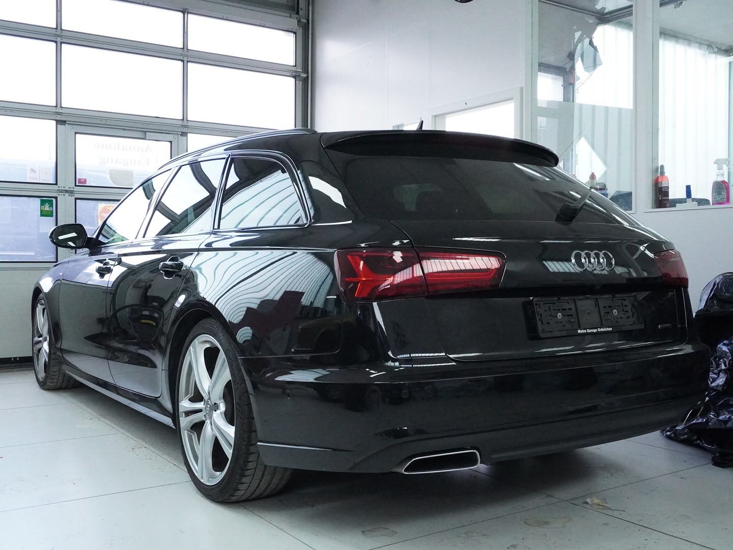 AUDI A6 Avant 3.0 BiTDI V6 quattro tiptronic-showroom-element-1