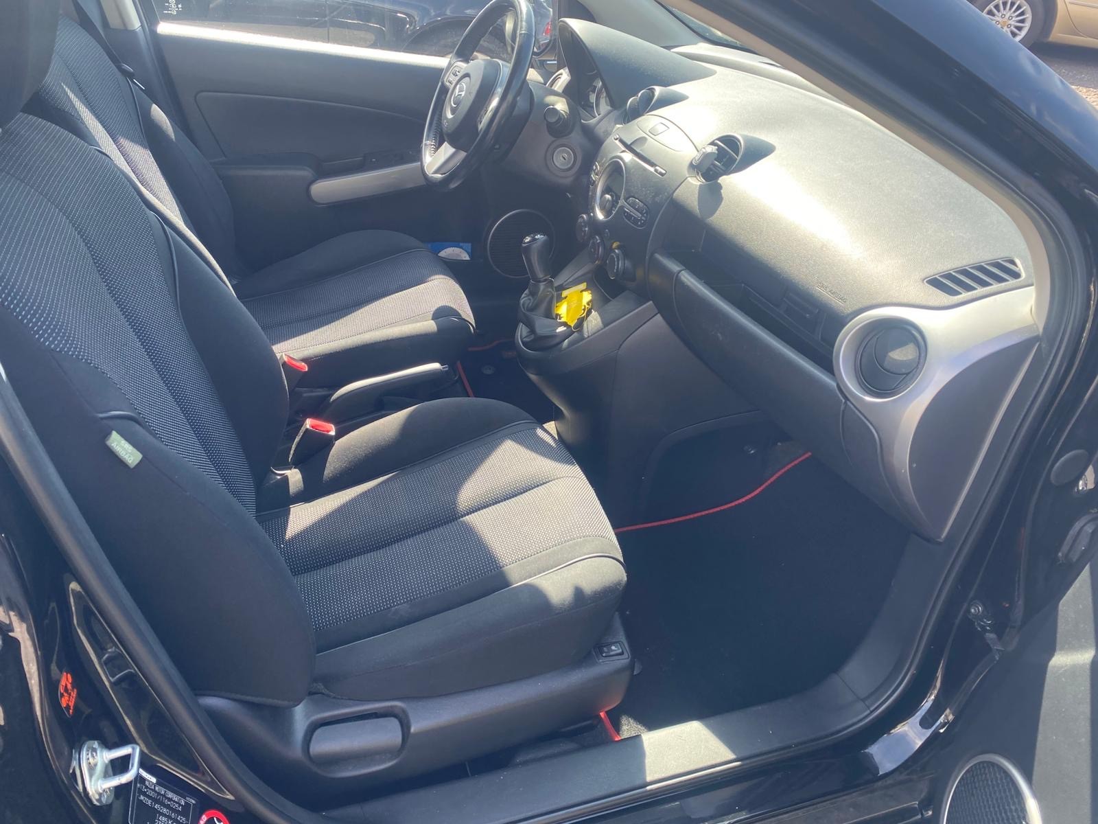 MAZDA 2 1.5i 16V Sport-image-8