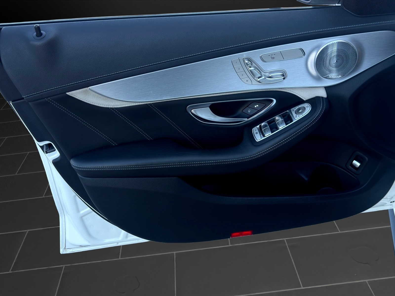 MERCEDES-BENZ C 63 S AMG Speedshift mit 510 PS-image-12