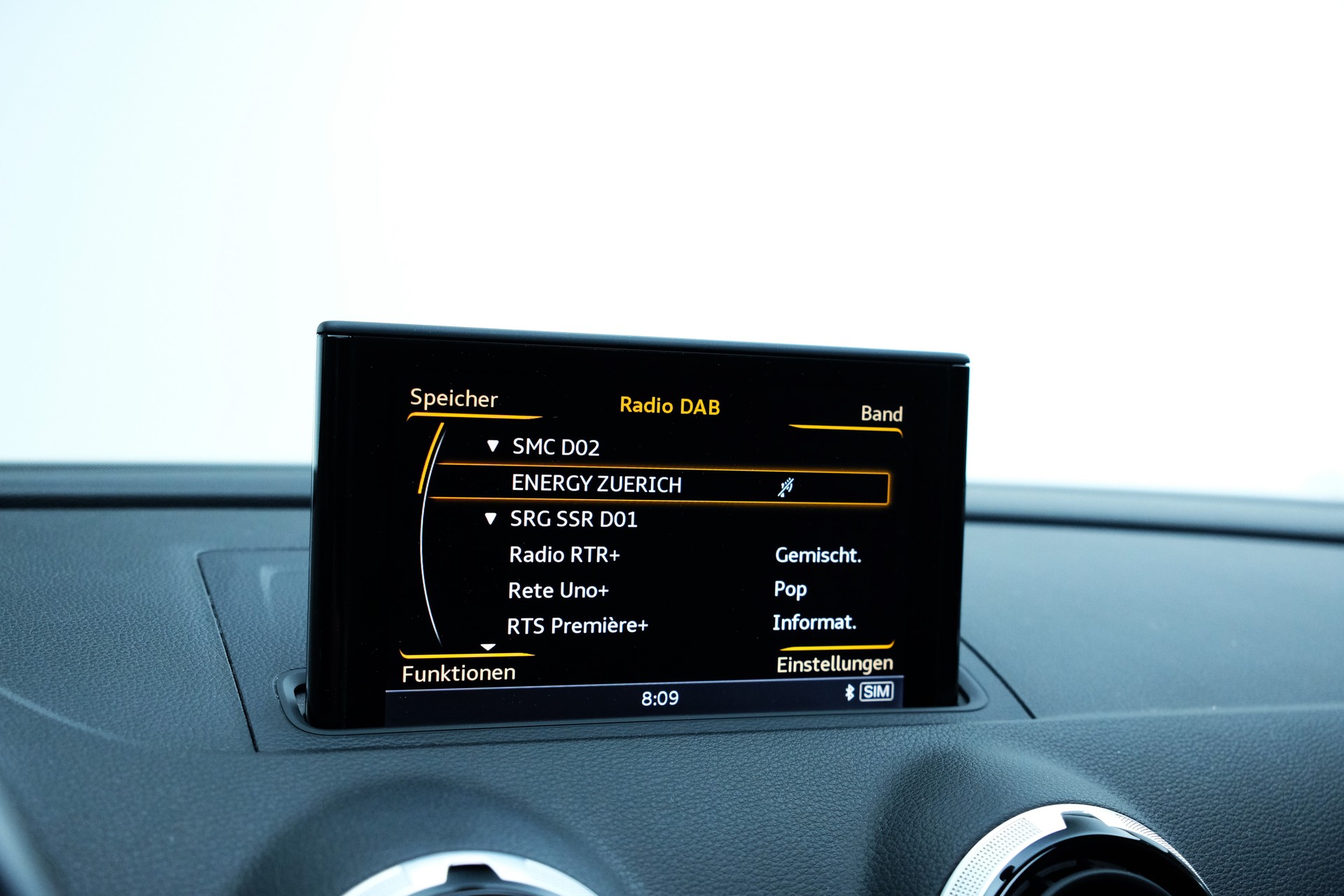 AUDI RS3 2.5 TSI quattro S-tronic-image-25