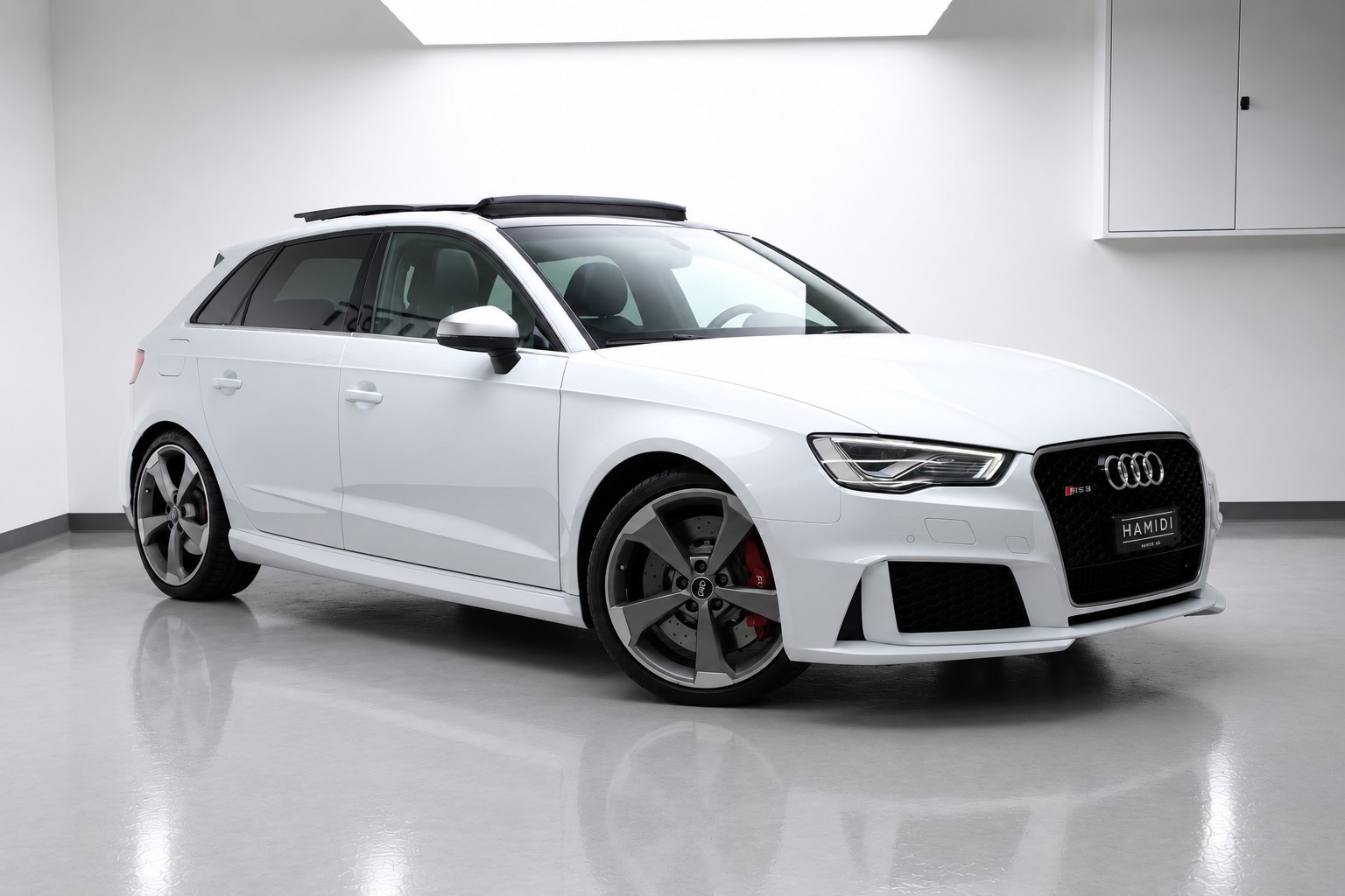 AUDI RS3 2.5 TSI quattro S-tronic-showroom-element-2