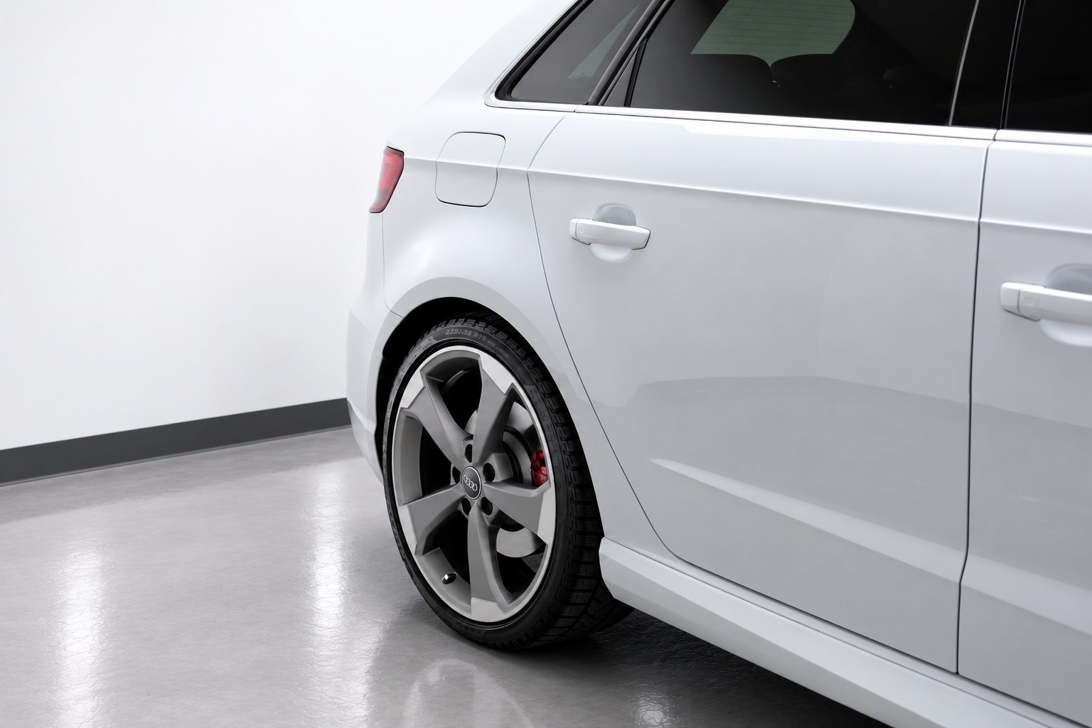AUDI RS3 2.5 TSI quattro S-tronic-image-10