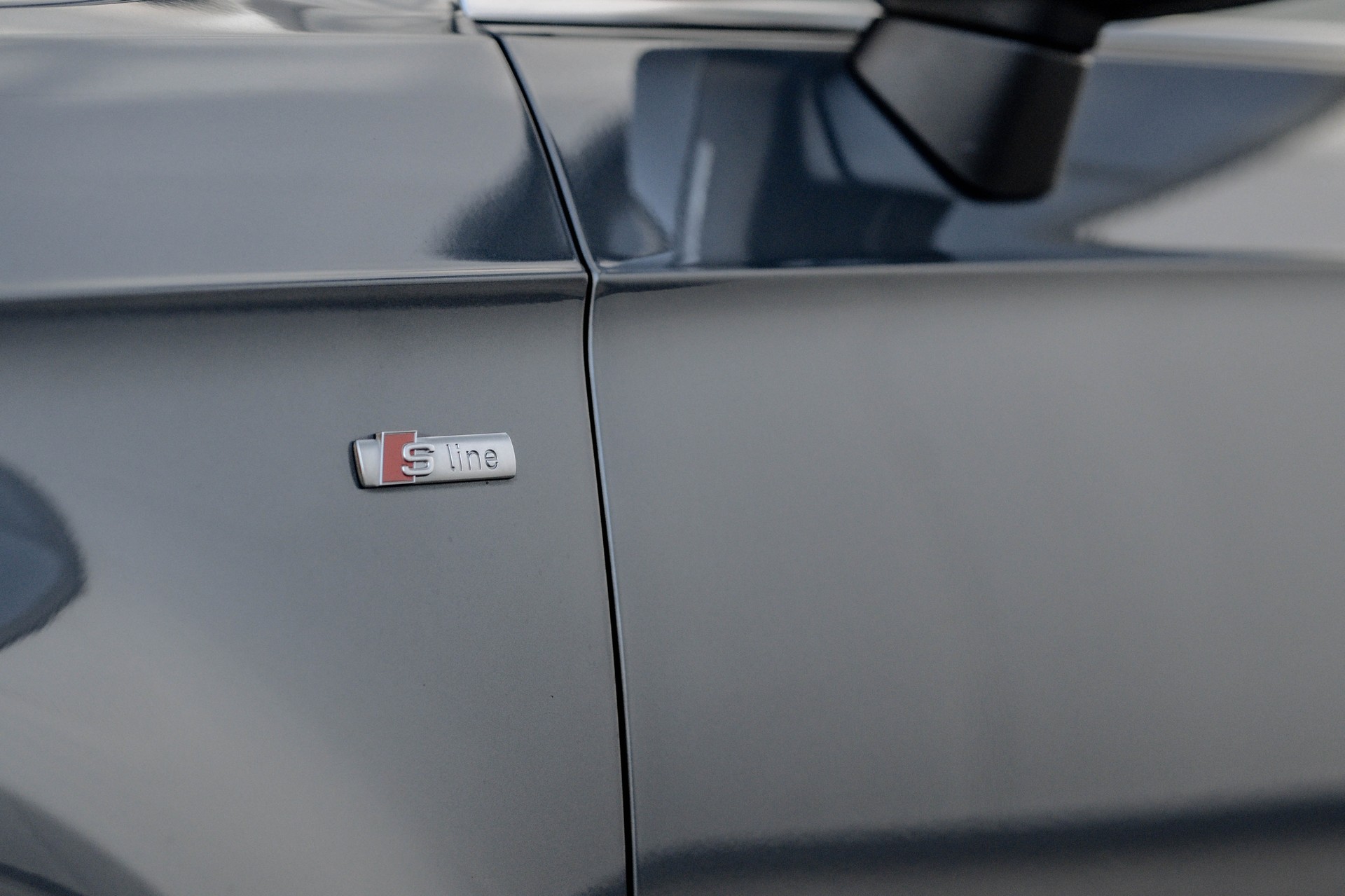 AUDI A3 Sportback 2.0 TDI Design S-tronic quattro * FRISCH AB MFK * TRAUMHAFTE AUSSTATTUNG *-showroom-element-3