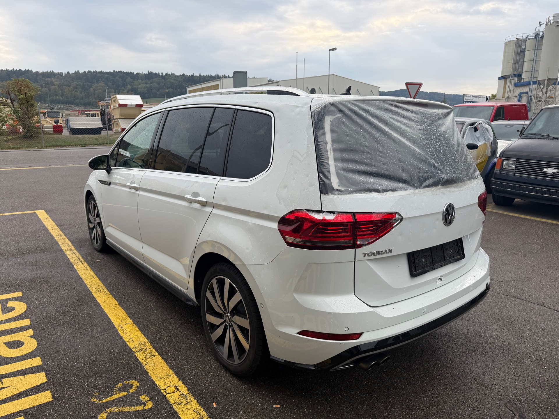 VW Touran 1.8 TSI BlueMotion Technology Sport DSG-image-5