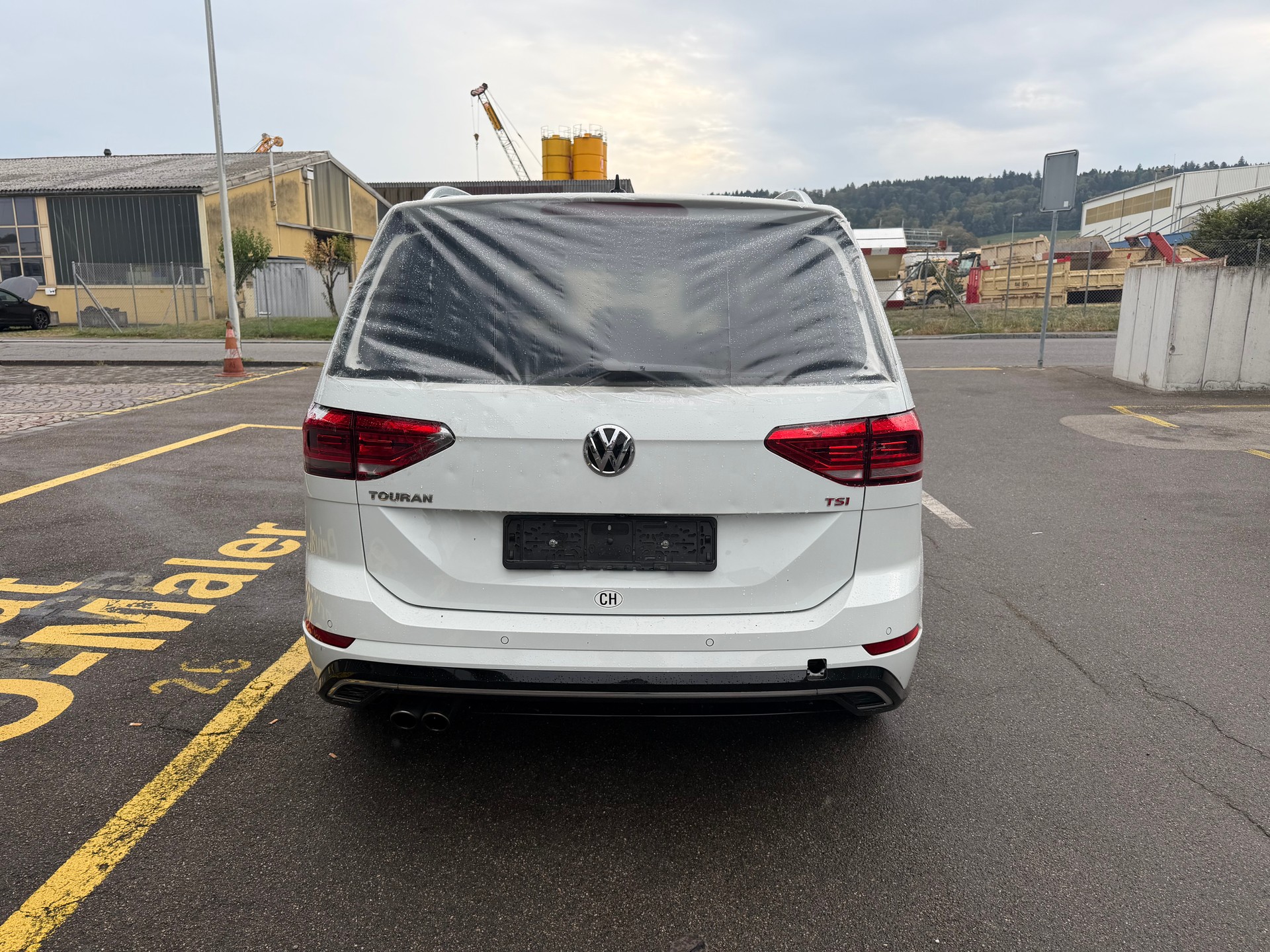 VW Touran 1.8 TSI BlueMotion Technology Sport DSG-image-4