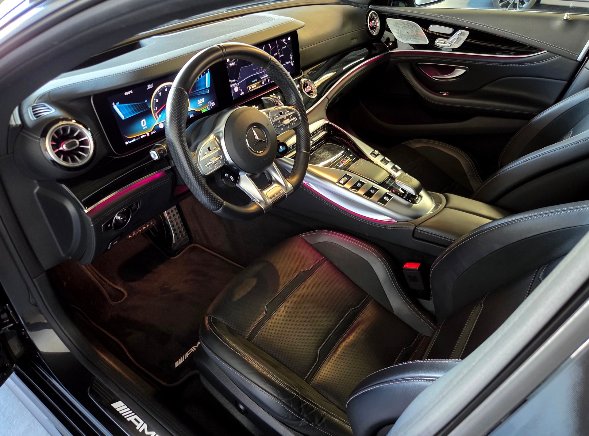 MERCEDES-BENZ AMG GT 43 4matic+-image-11