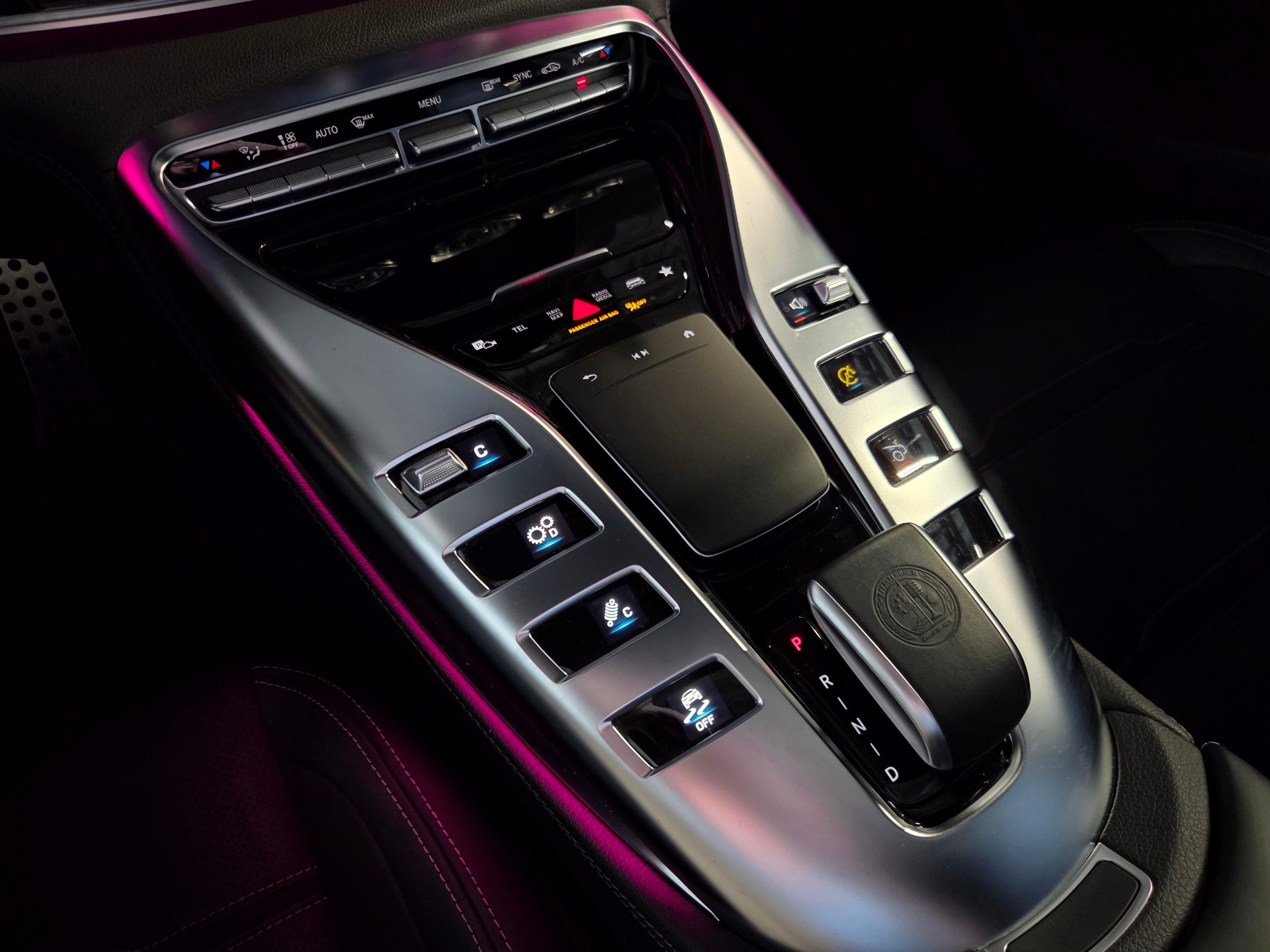 MERCEDES-BENZ AMG GT 43 4matic+-image-19
