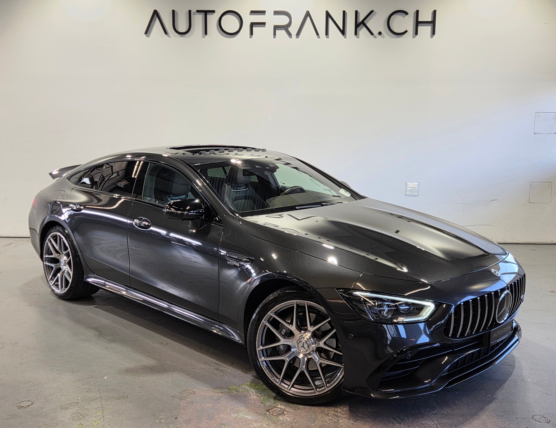 MERCEDES-BENZ AMG GT 43 4matic+-showroom-element-2