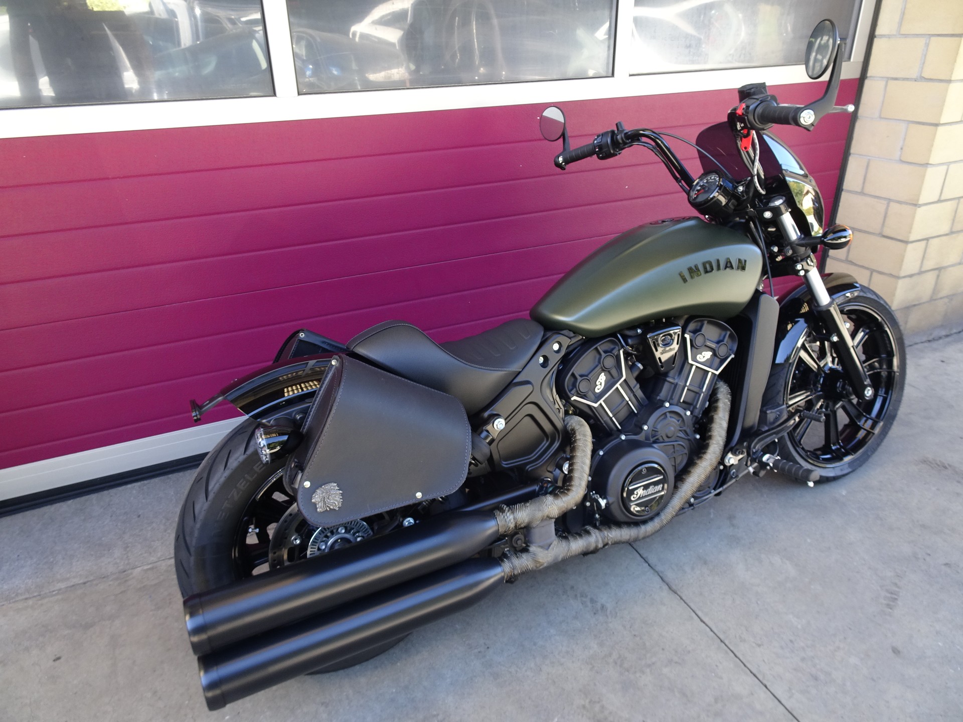 INDIAN Scout 1200 Rogue-image-3