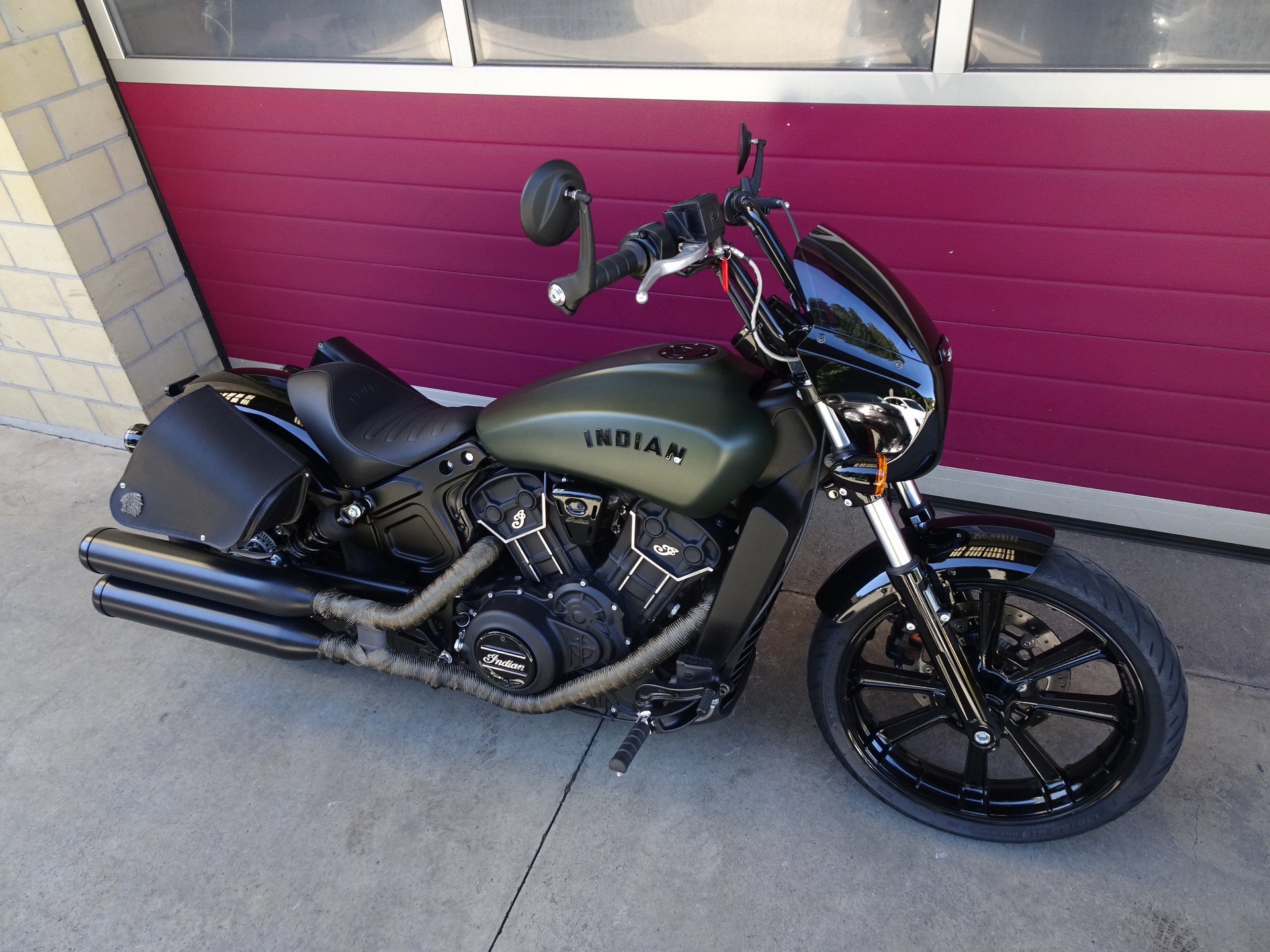 INDIAN Scout 1200 Rogue-image-14