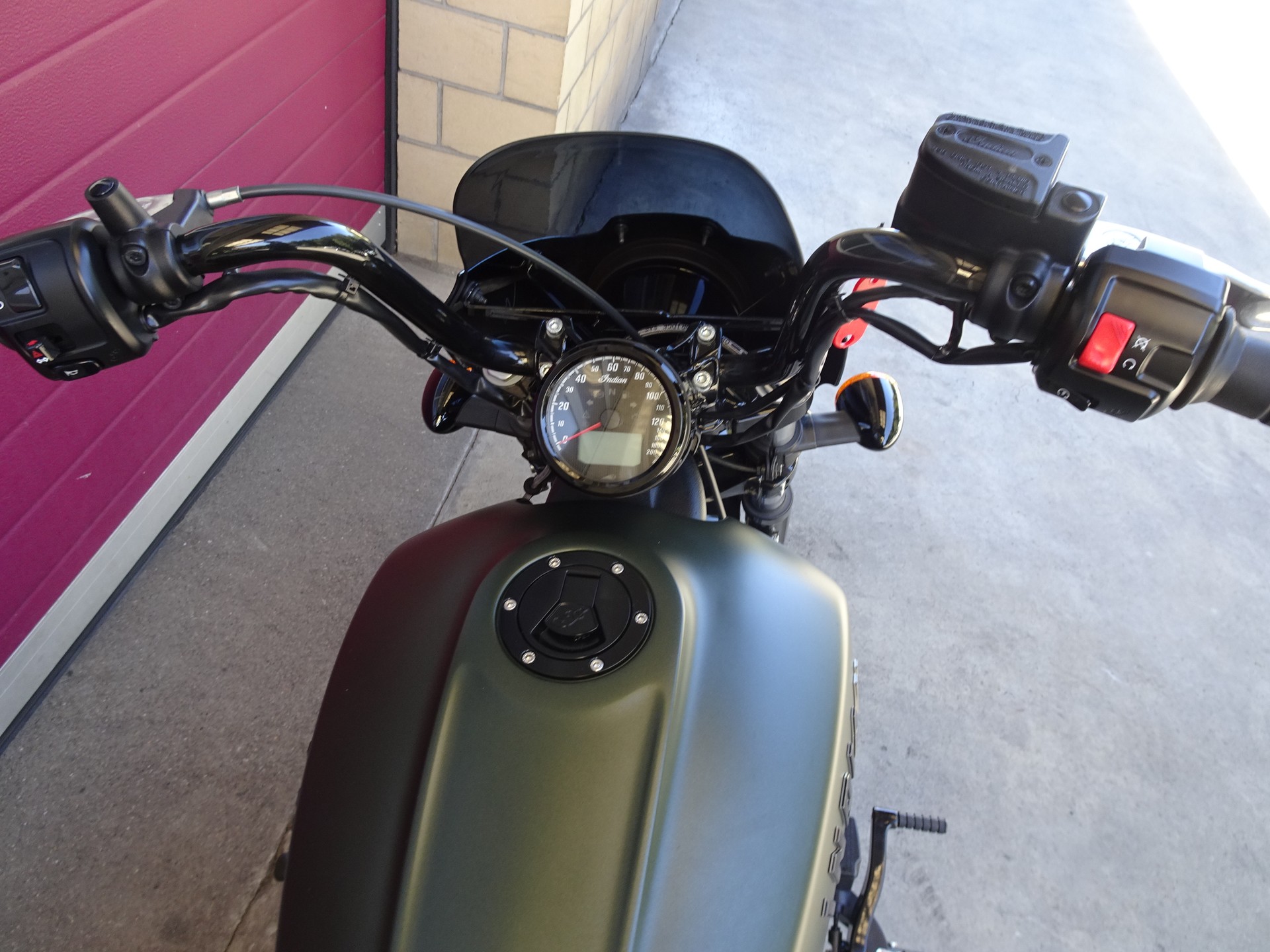 INDIAN Scout 1200 Rogue-image-5