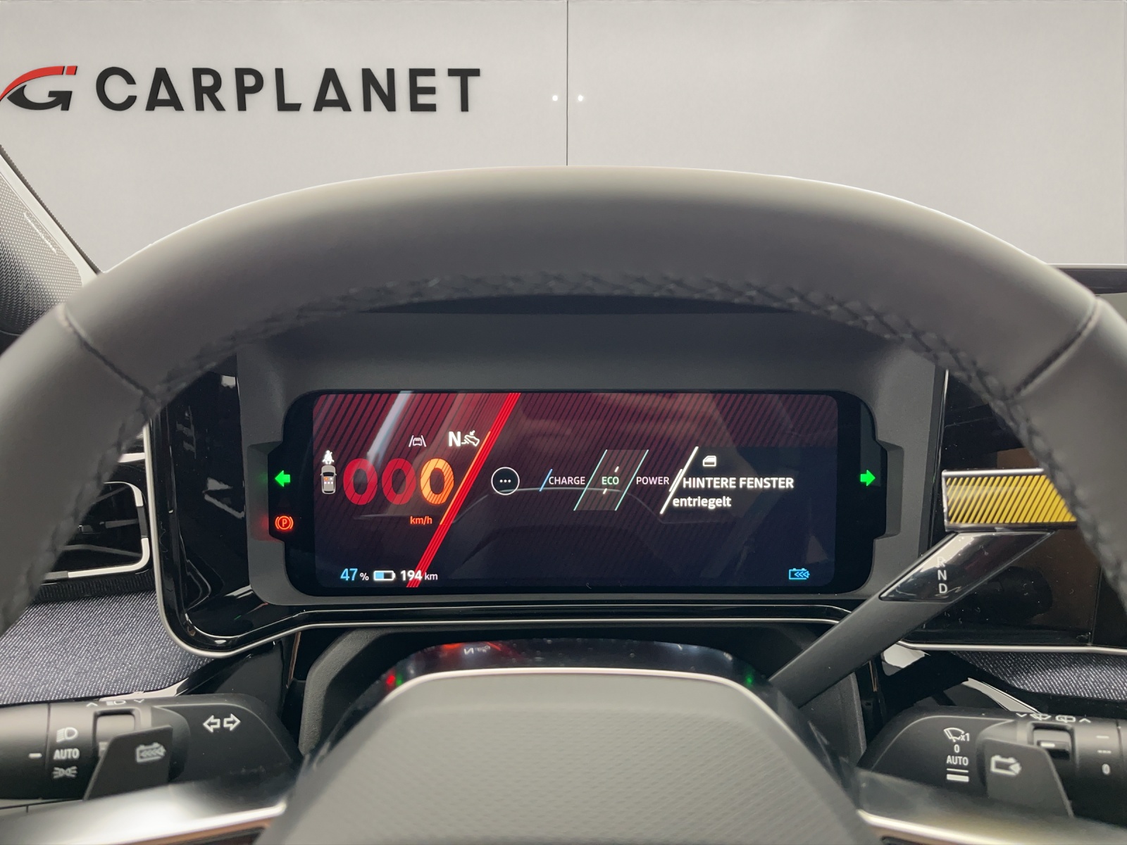 RENAULT R5 E-Tech Comfort Range techno-image-10