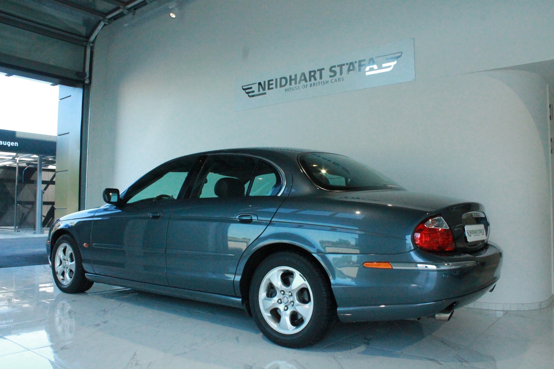 JAGUAR S-Type 4.0 V8-showroom-element-1