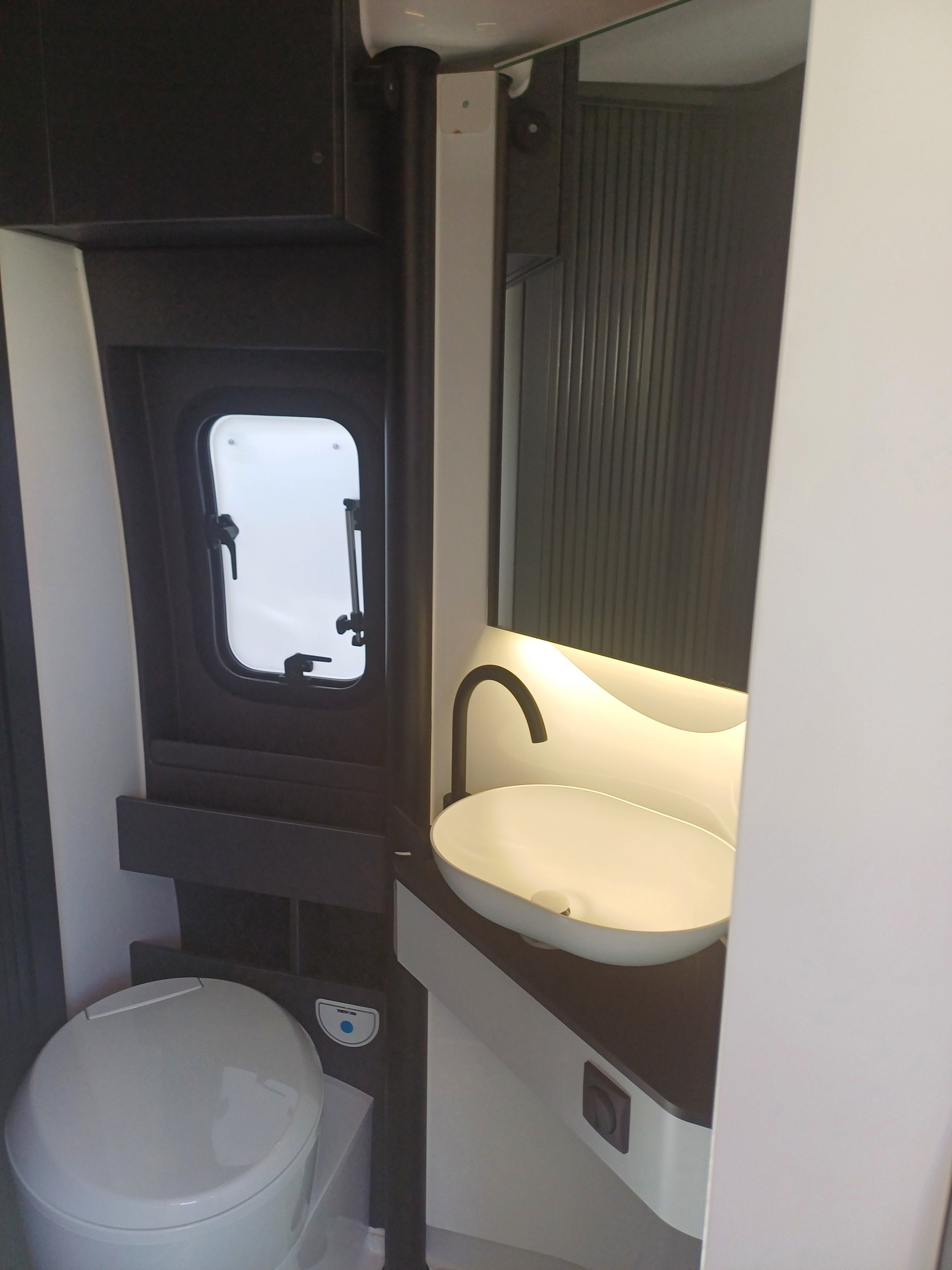 ADRIA Twin Sport 640 SGX-image-16