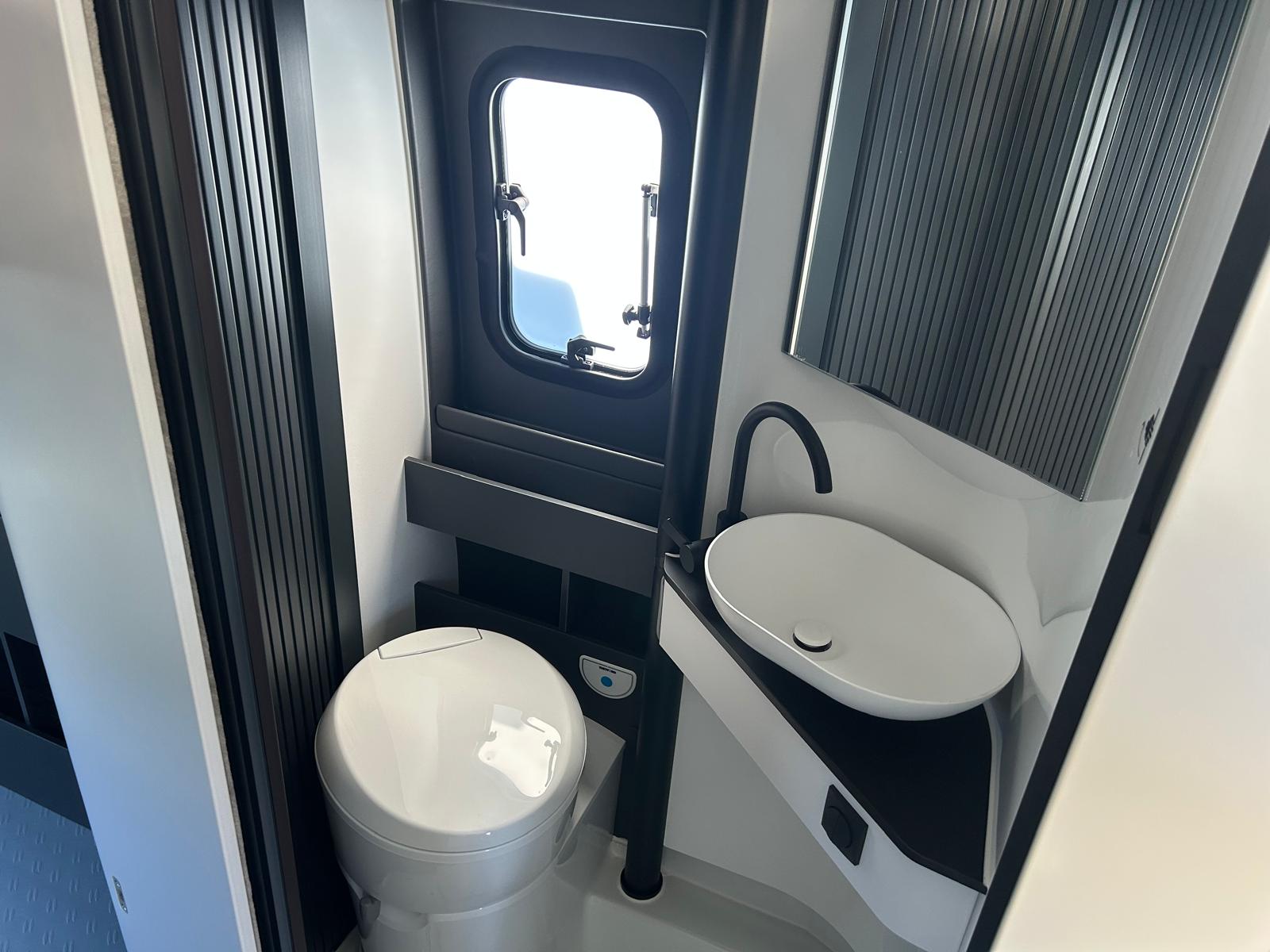 ADRIA Twin Sport 640 SGX-image-15