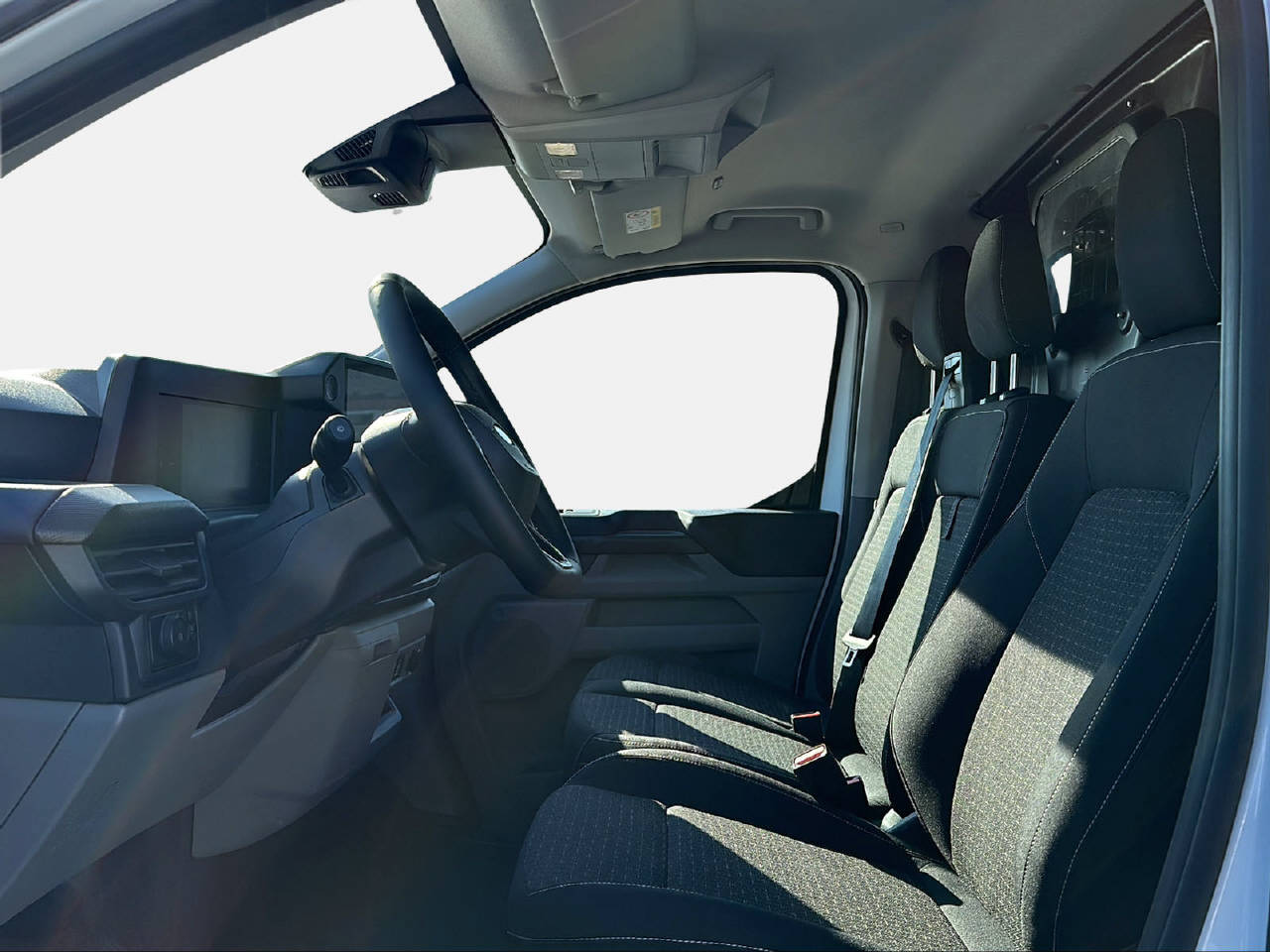 FORD E-Transit C Van 320 L1 Trend-image-7