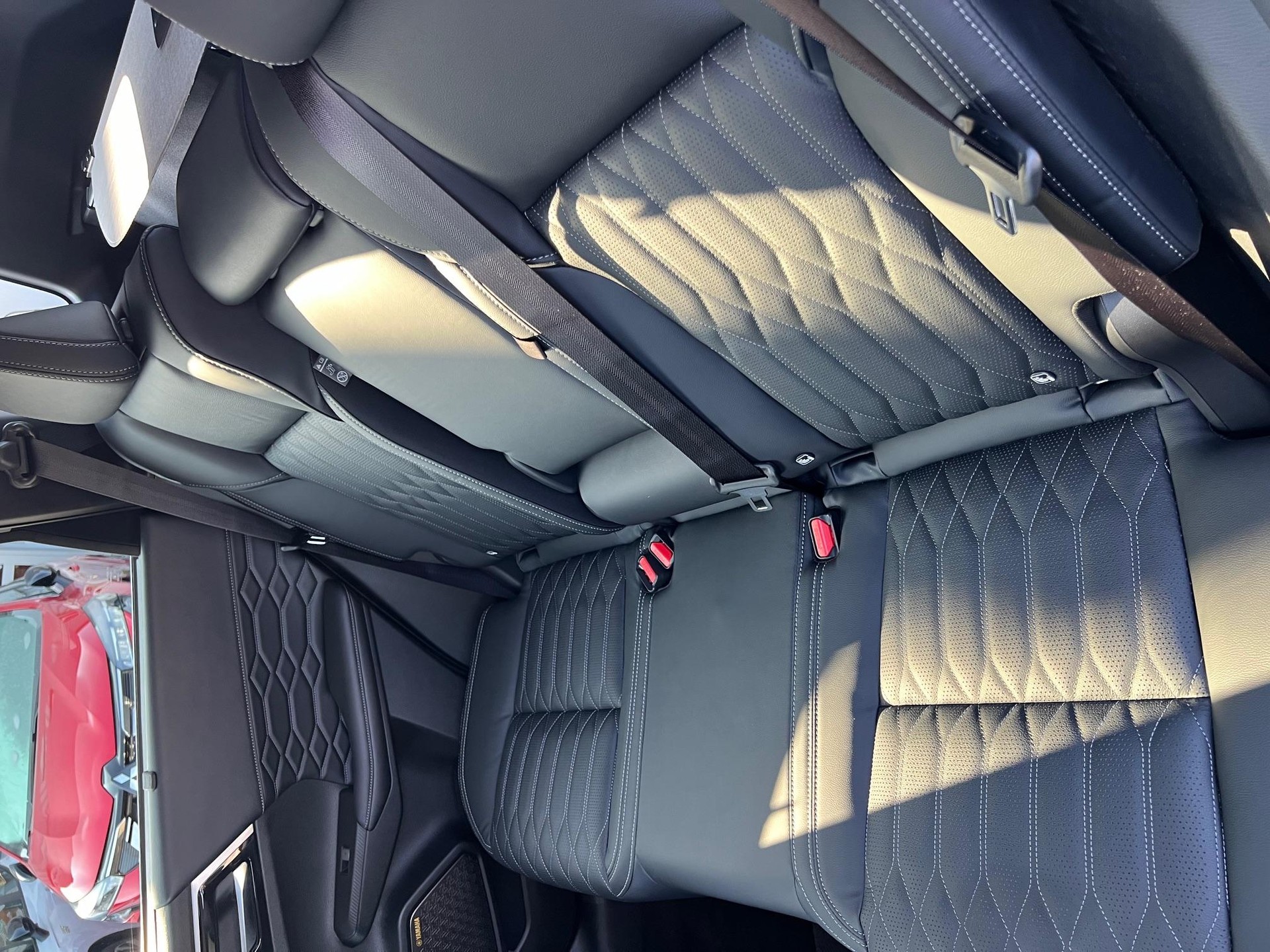 MITSUBISHI Outlander 2.4 PHEV Instyle 4x4-image-9