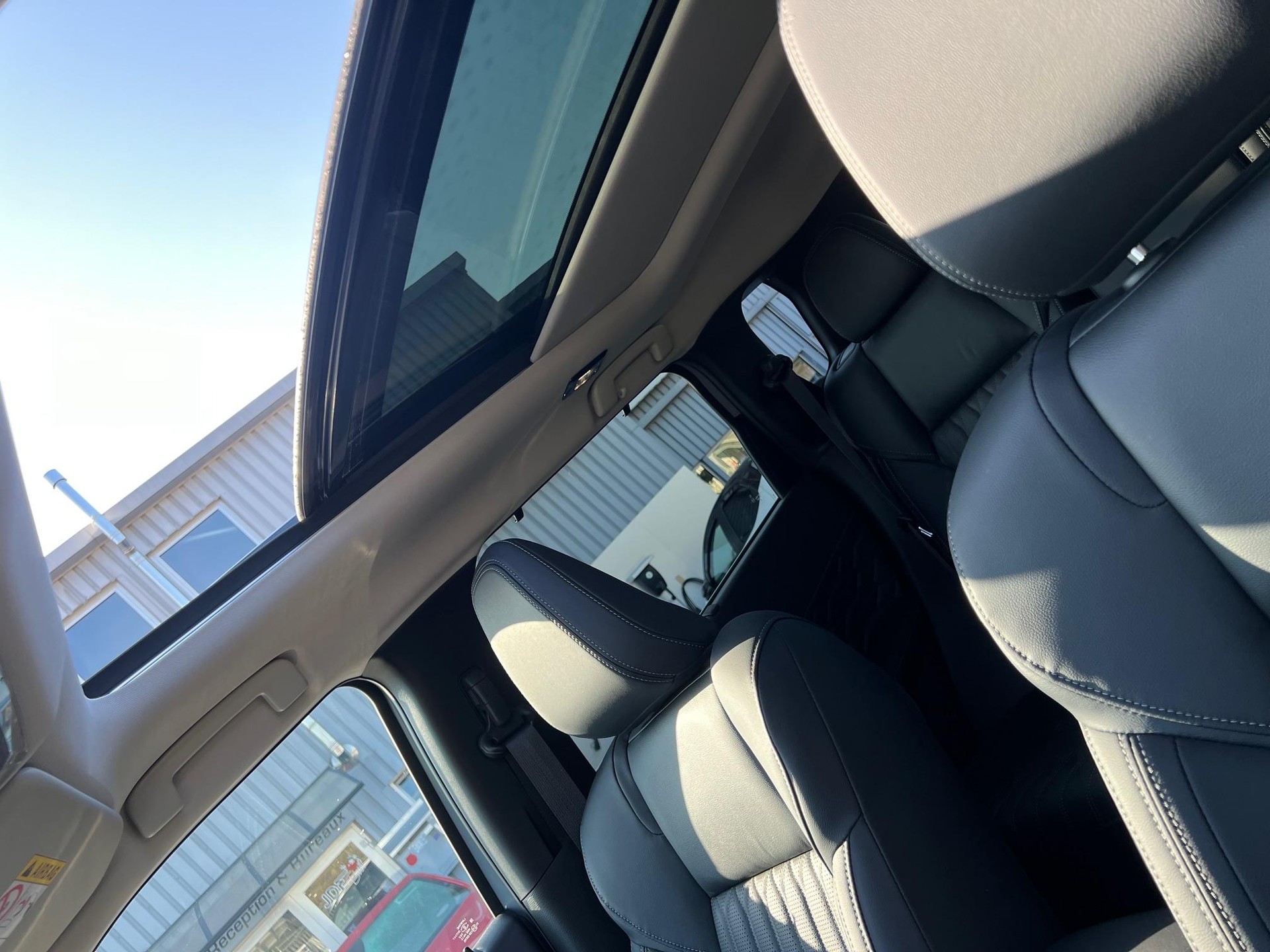 MITSUBISHI Outlander 2.4 PHEV Instyle 4x4-image-21